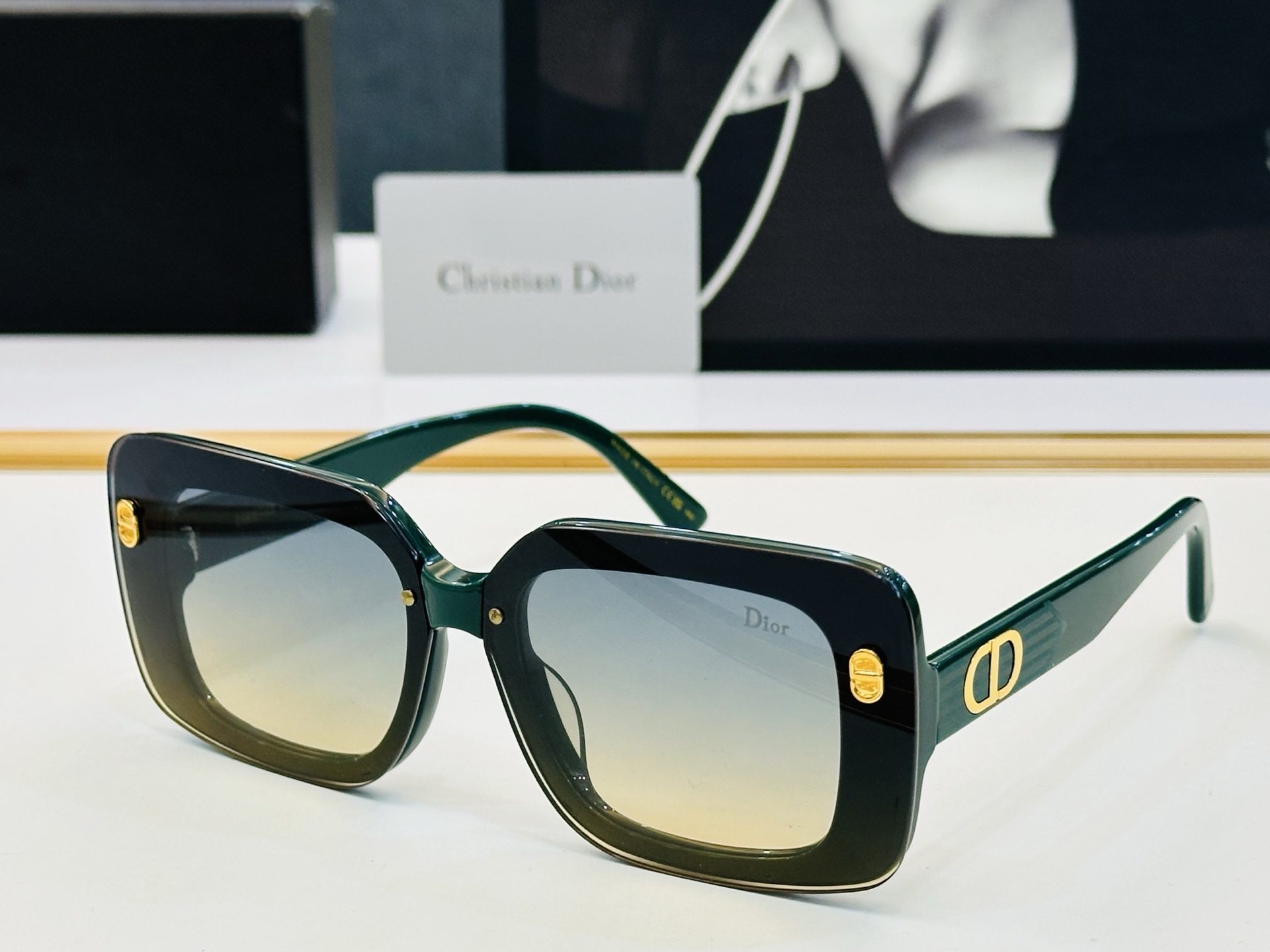 🔻🔻🔻DIO* 迪家 CD17UCR Size：70口10-145 春夏款墨镜 😎🔆 K搭配镜腿精致 质