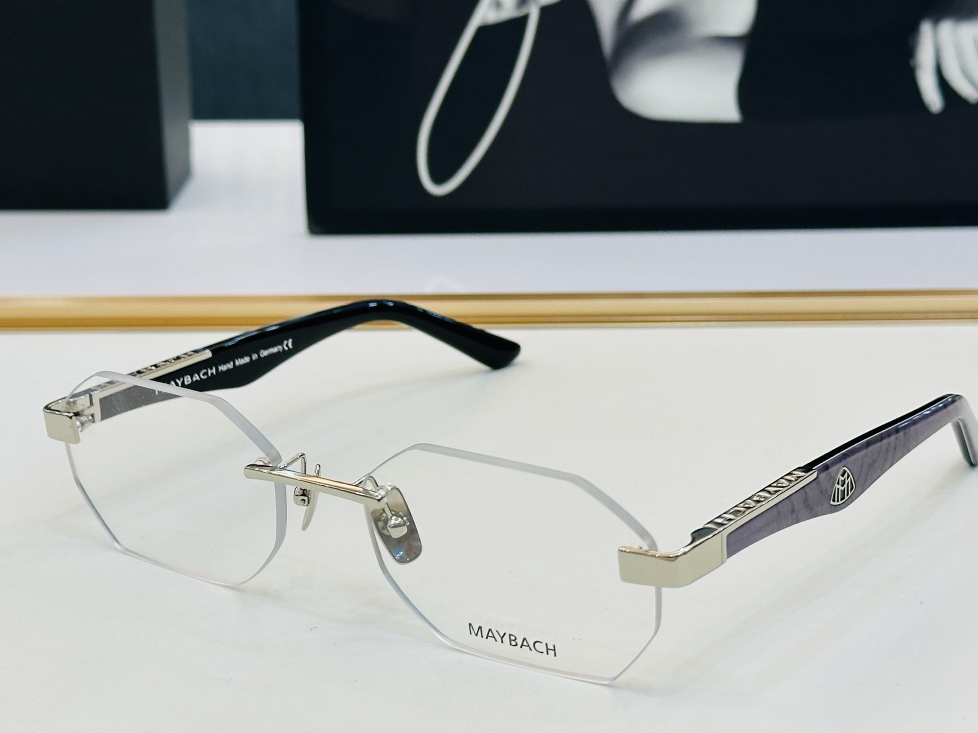 高品质 迈巴赫 🎉🎉做工精美💕💕MAYBAC*H Z28 Size：57口21-140 质感十足 CC👍