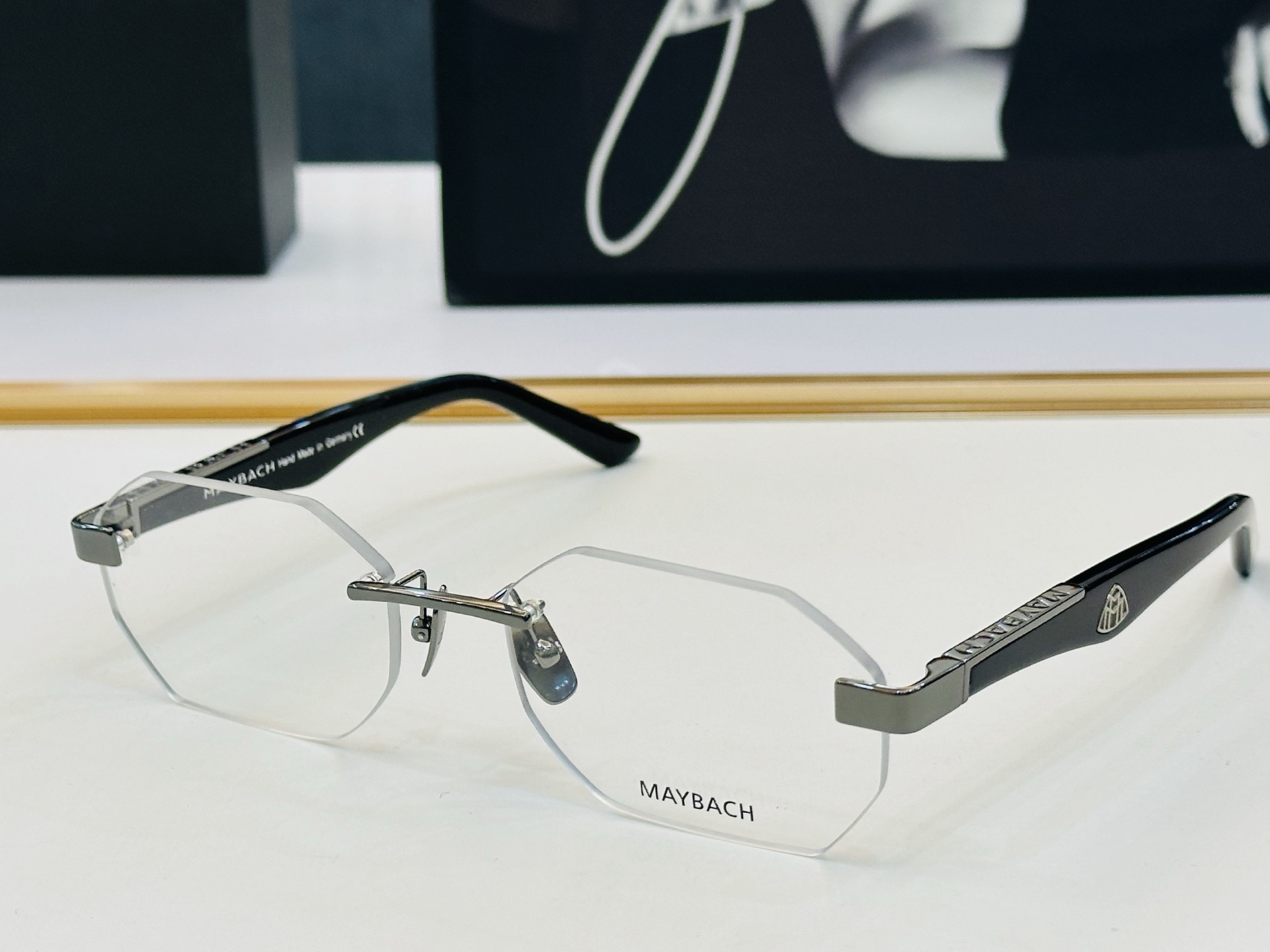 NO:375248,High quality Maybach exquisite workmanship MAYBAC*H Z28 Size57 21- Full texture CC high quality glasses sunglasses sunglasses, glasses19860909高品质 迈巴赫 做工精美MAYBAC*H Z28 Size57口21- 质感十足 CC高品质 眼镜墨镜太阳镜,眼镜,glasses