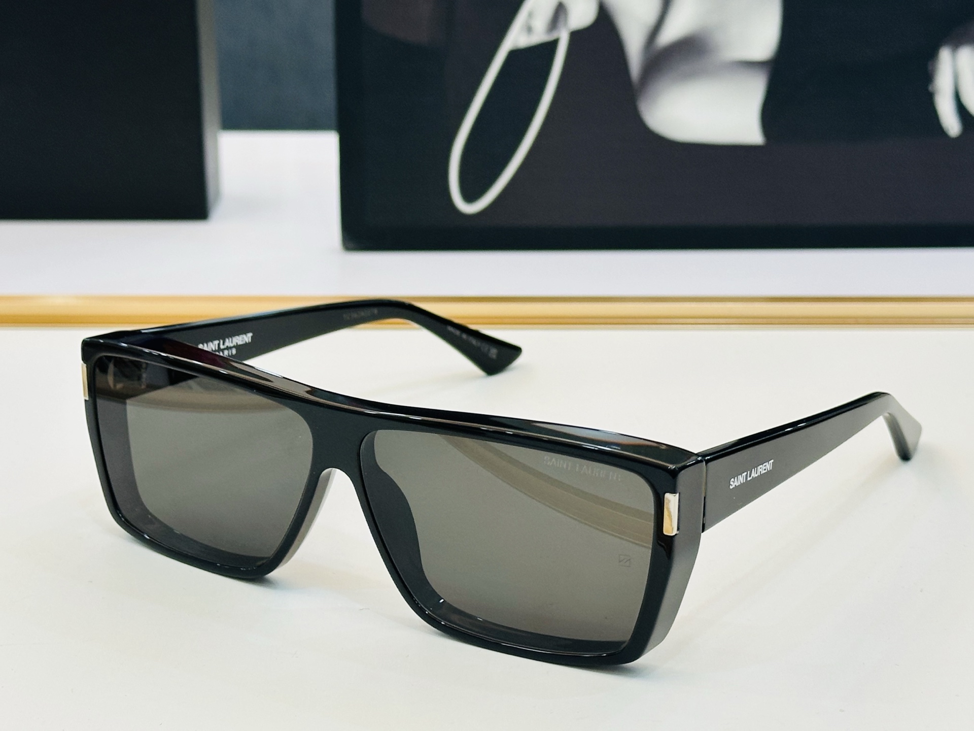 NO:374728,Internet celebrity hit Saint Laurent SL757 Size64 10-140 Metal design CC playful and sweet texture excellent glasses sunglasses, glasses, saint laurent19860909网红爆款 圣罗兰SL757 Size64口10-140 金属款设计 CC俏皮甜美质感超好 眼镜墨镜太阳镜,眼镜,saint laurent,glasses