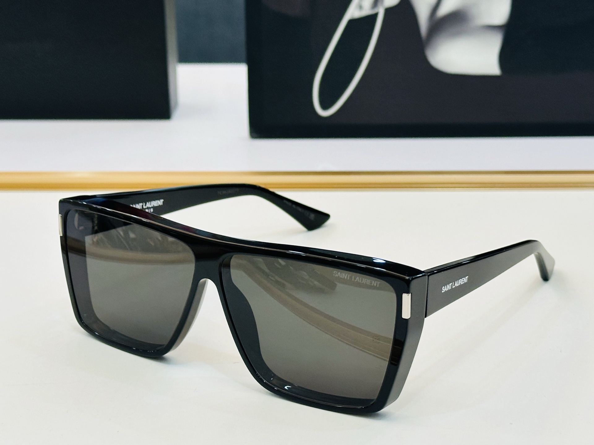 NO:374733,Internet celebrity hit Saint Laurent SL756Size64 09-140 Metal design CC playful and sweet texture excellent glasses sunglasses, glasses, saint laurent19860909网红爆款 圣罗兰SL756Size64口09-140 金属款设计 CC俏皮甜美质感超好 眼镜墨镜太阳镜,眼镜,saint laurent,glasses