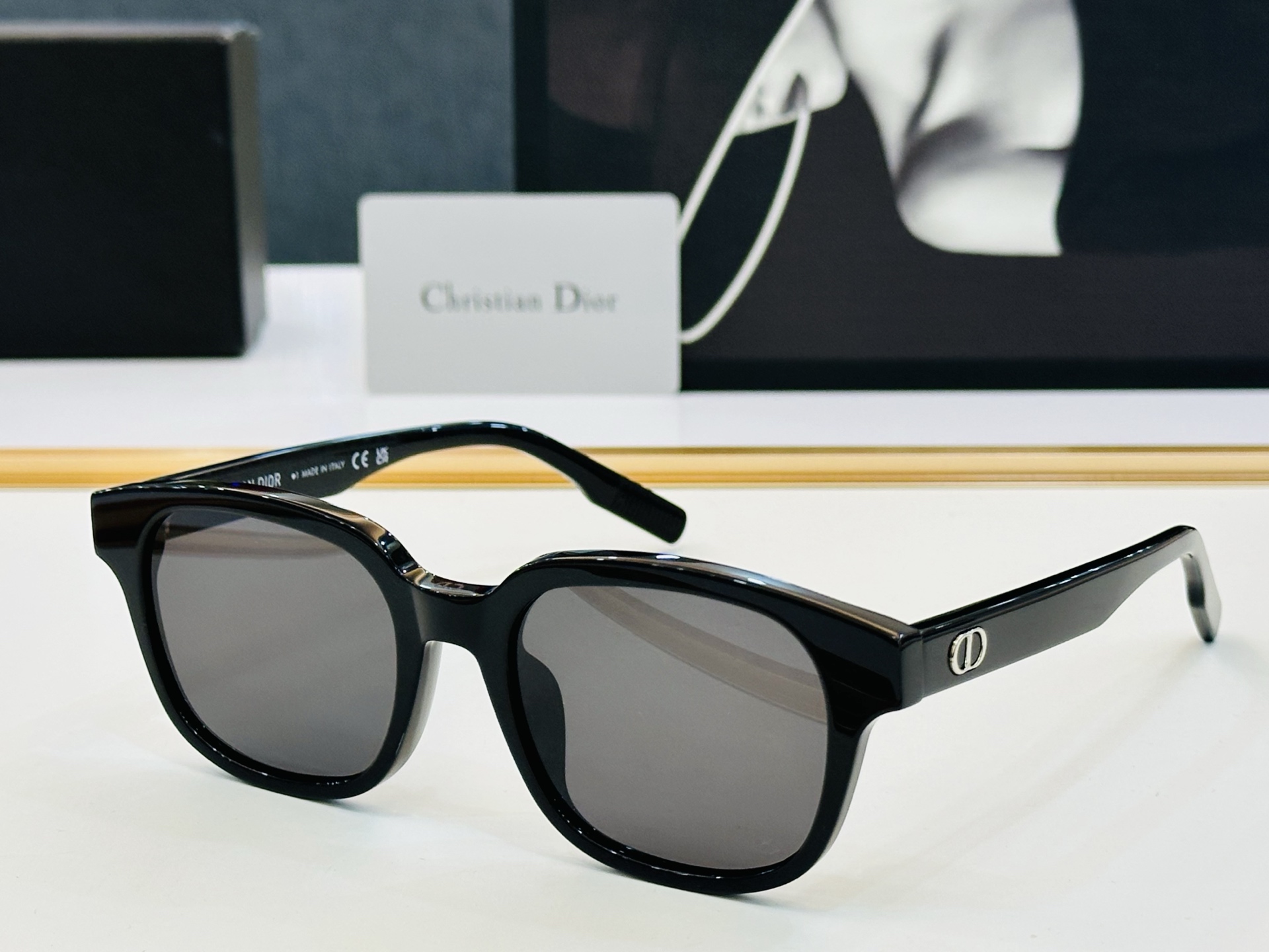 NO:374734,DIO* Dijia S4I Size52 21-145 spring and summer sunglasses 1. Exquisite with temples and excellent quality. Glasses, sunglasses, glasses, dior, dior19860909DIO* 迪家 S4I Size52口21-145 春夏款墨镜 一 搭配镜腿精致 质量上佳 眼镜墨镜太阳镜,眼镜,dior,dior,glasses