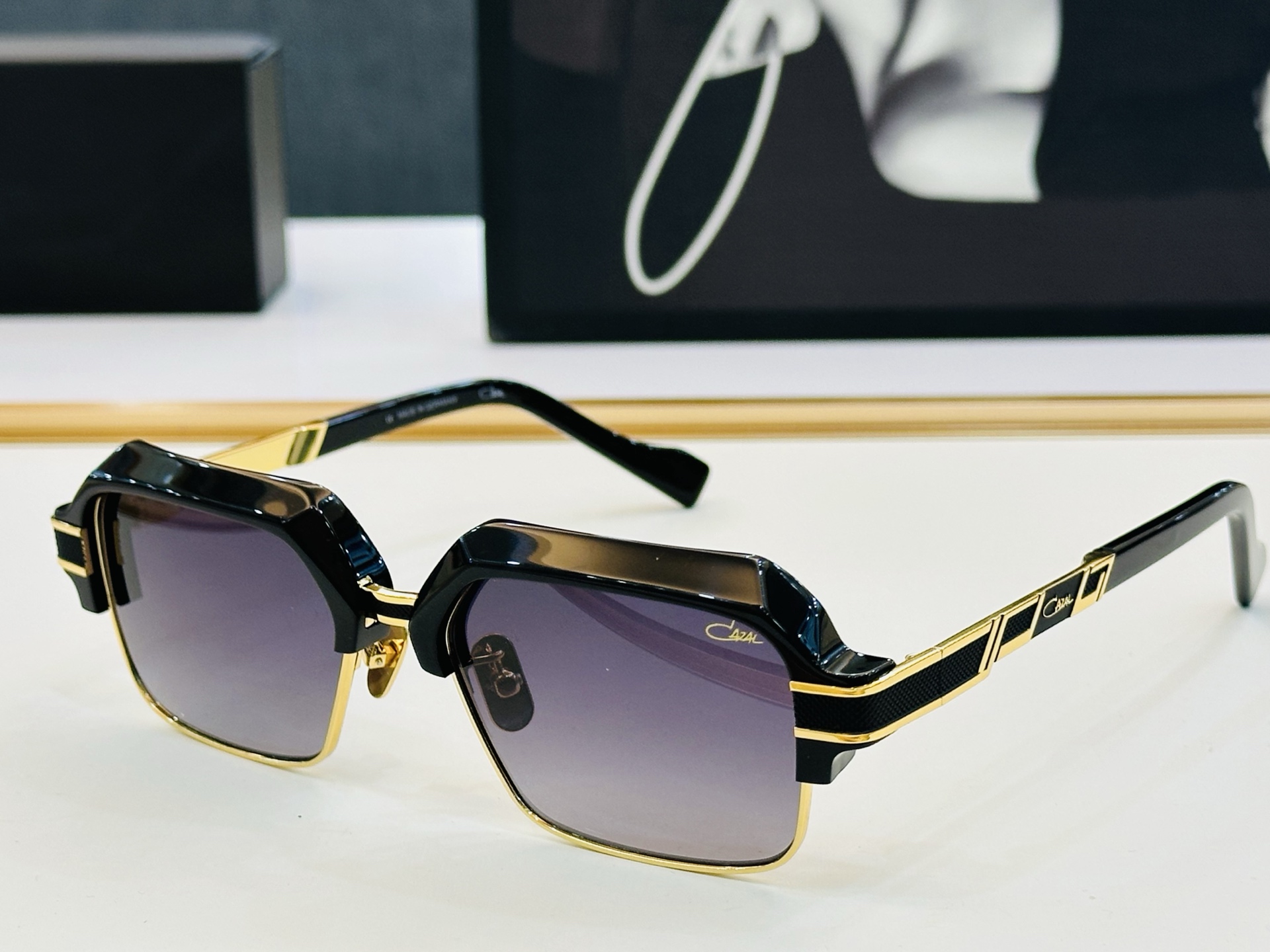 NO:374739,Cagar new CAZAL Model:MOD6041 Size: 56-Port 16- Bold combination of curves and straight lines, carefully crafted C perfect quality texture full mark glasses sunglasses, glasses19860909卡加尔 new CAZAL Model:MOD6041 Size: 56口16- 曲线和直线大胆组合,精心制作 C完美品质 质感满分 眼镜墨镜太阳镜,眼镜,glasses