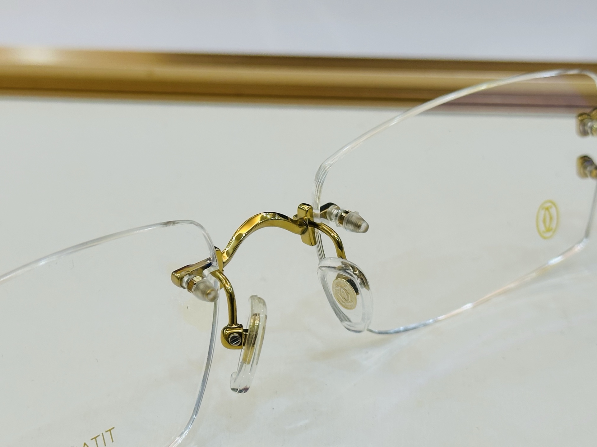 Cartie* 卡家 太阳镜 CT0550S Size：56口18-145 电镀工艺精湛气质十足！W男女