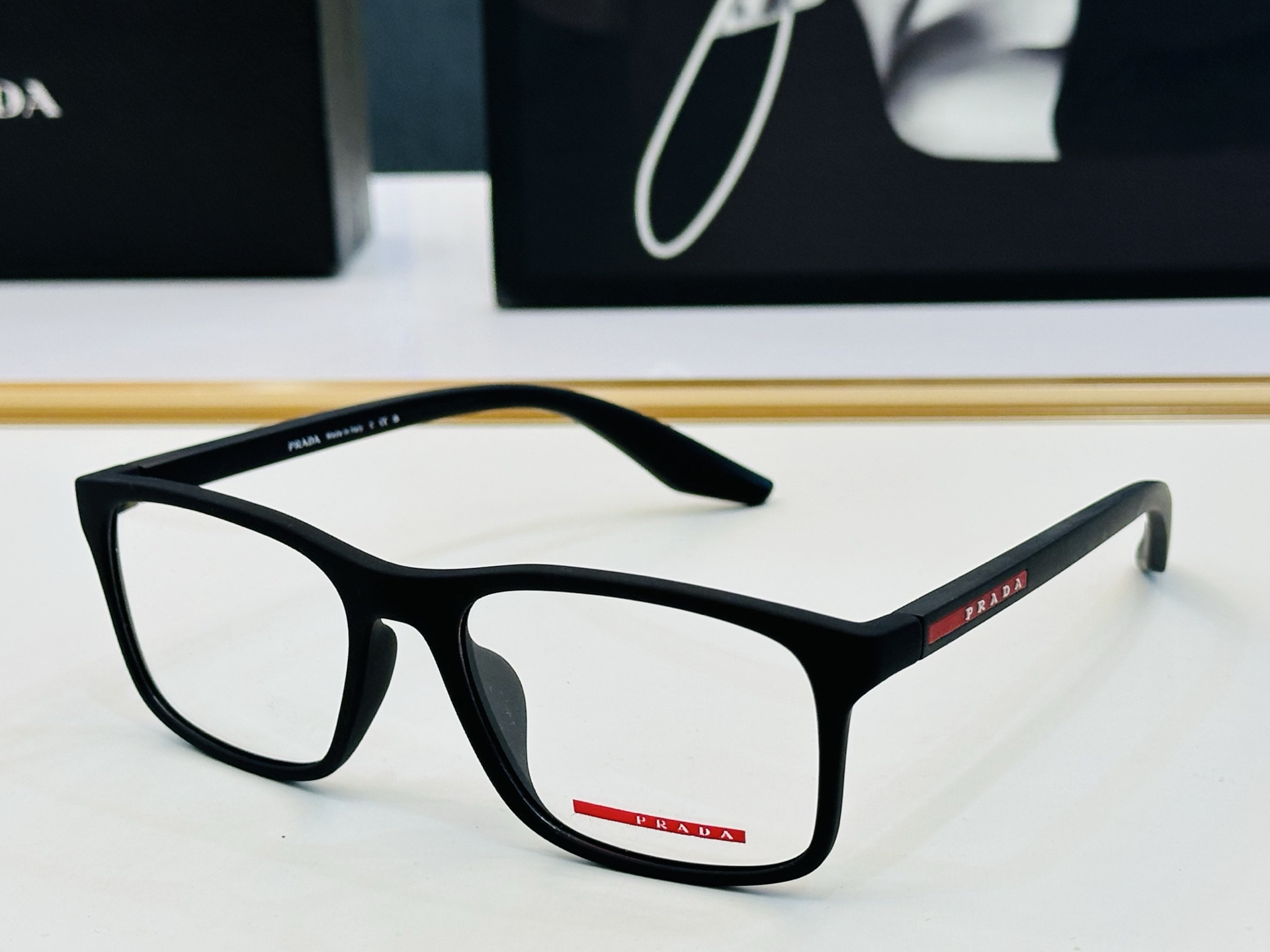 🔺PRAD*🔻普家 VPS01Q Size：56口17-145 眼镜系列堪称精湛制作 彰显独特个 W 最