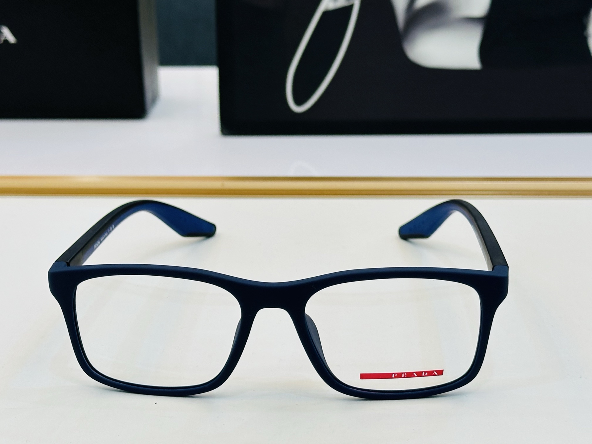 🔺PRAD*🔻普家 VPS01Q Size：56口17-145 眼镜系列堪称精湛制作 彰显独特个 W 最