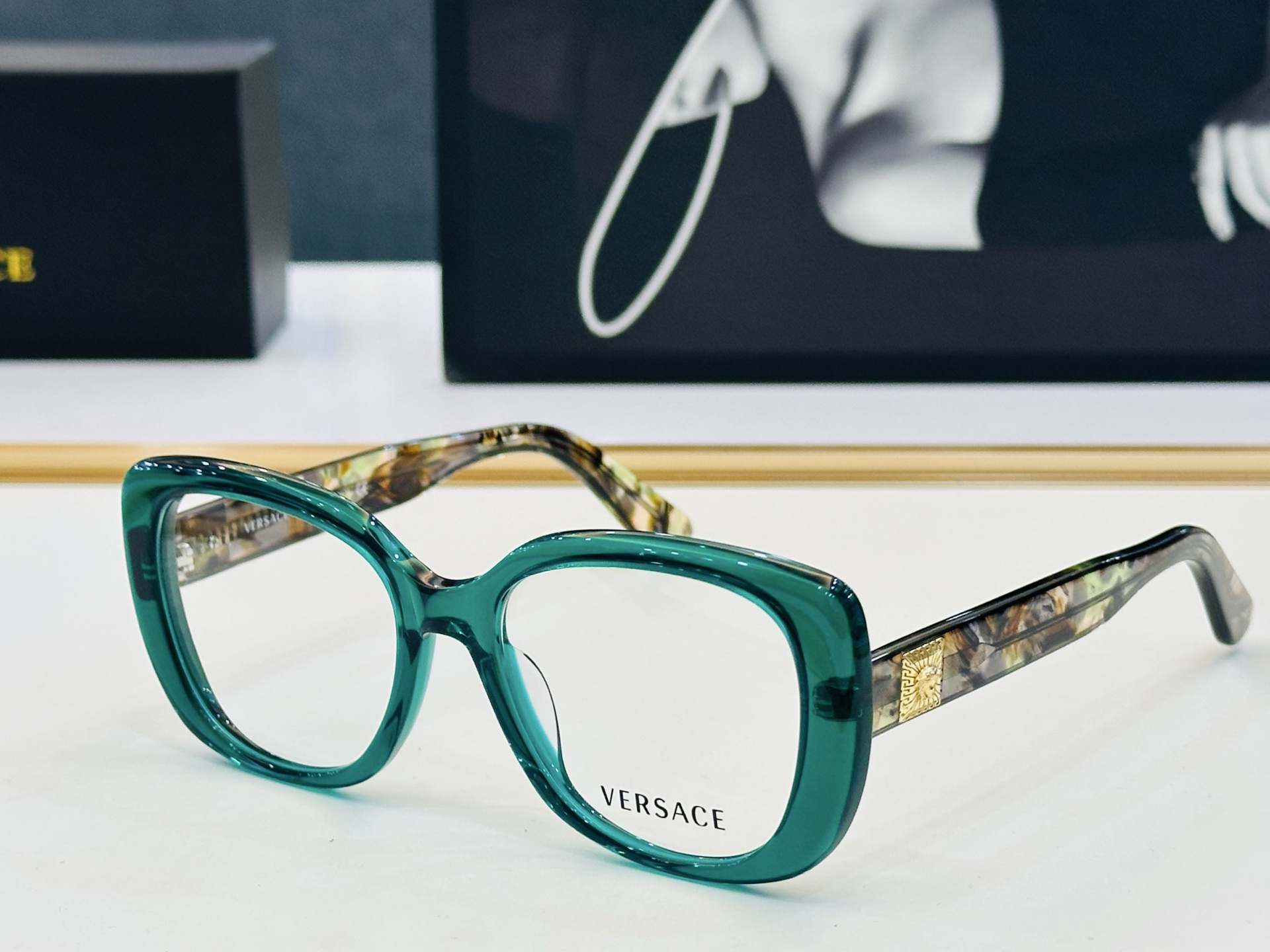 🎉🎉范思家 VERSACE✨✨✨MODEL：VE3468 Size：54口18-145 ✨Z有范