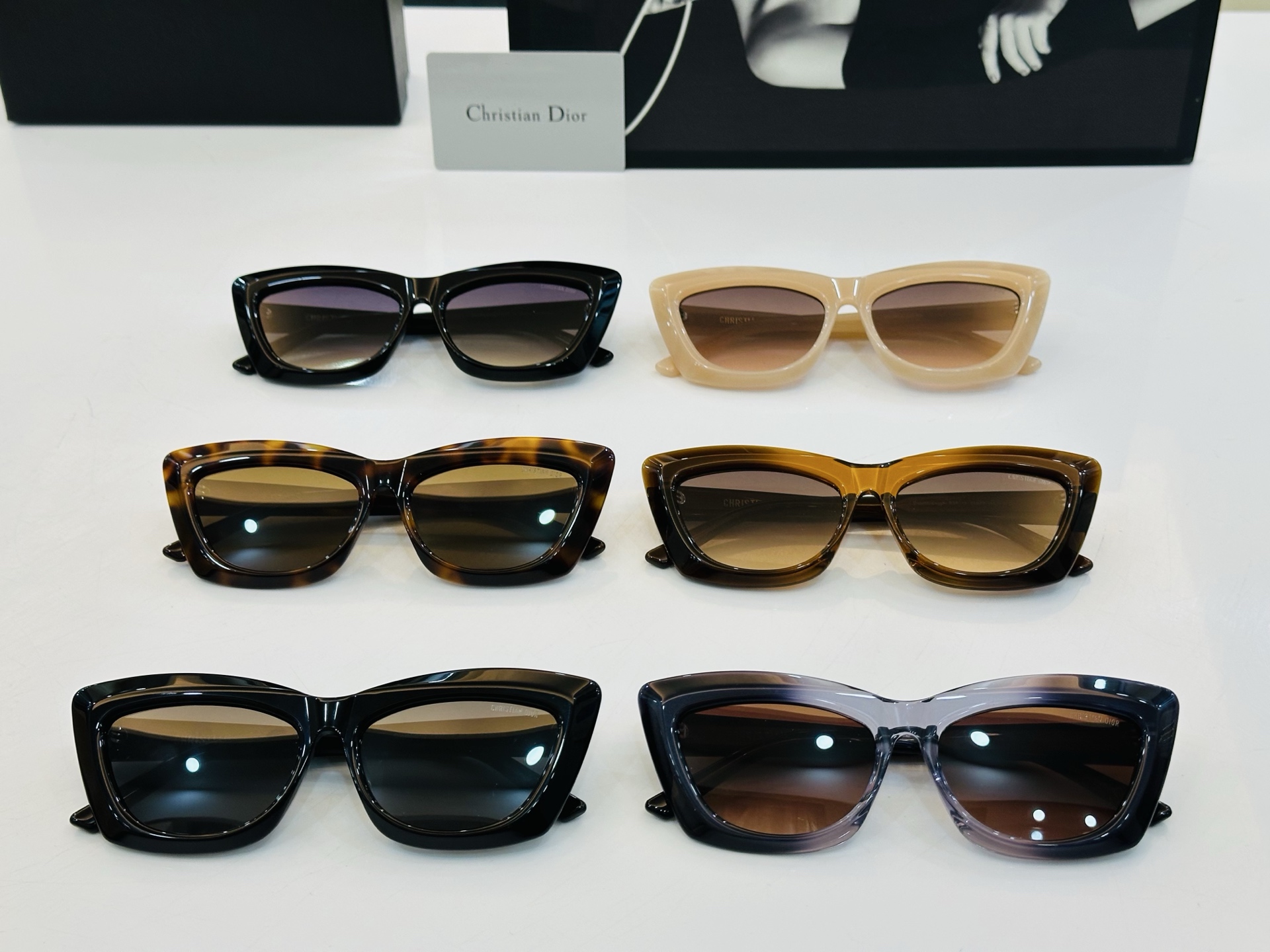 🔻🔻🔻DIO* 迪家 B3F Size：55口17-145 春夏款墨镜 😎🔆 一 搭配镜腿精致 质量上佳