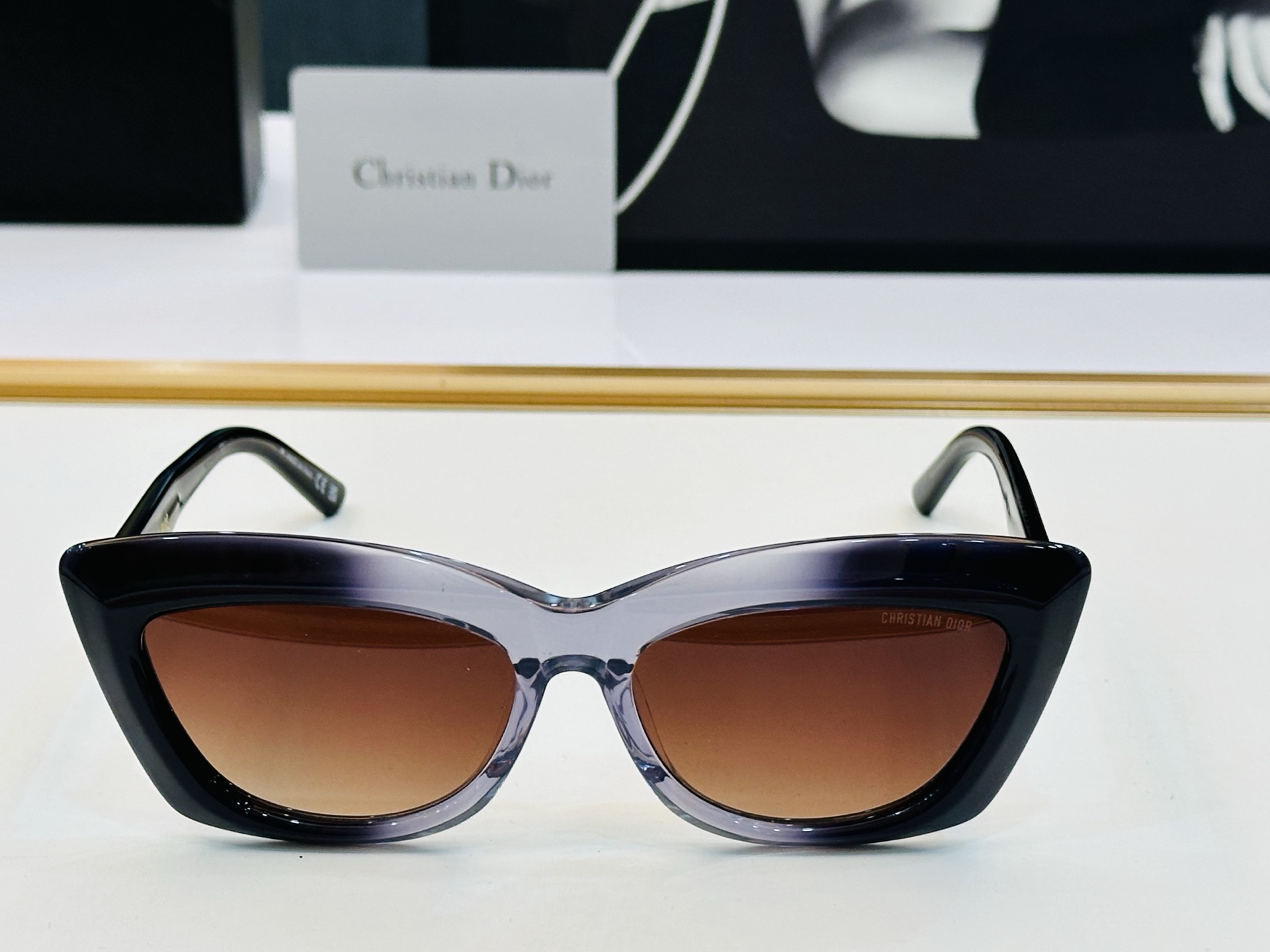 🔻🔻🔻DIO* 迪家 B3F Size：55口17-145 春夏款墨镜 😎🔆 一 搭配镜腿精致 质量上佳