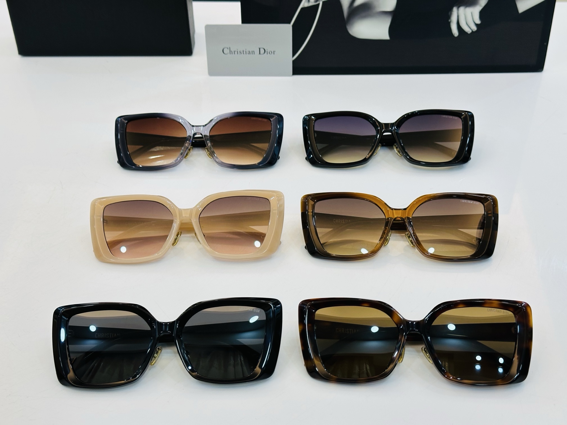 🔻🔻🔻DIO* 迪家 B3F Size：55口17-145 春夏款墨镜 😎🔆 一 搭配镜腿精致 质量上佳