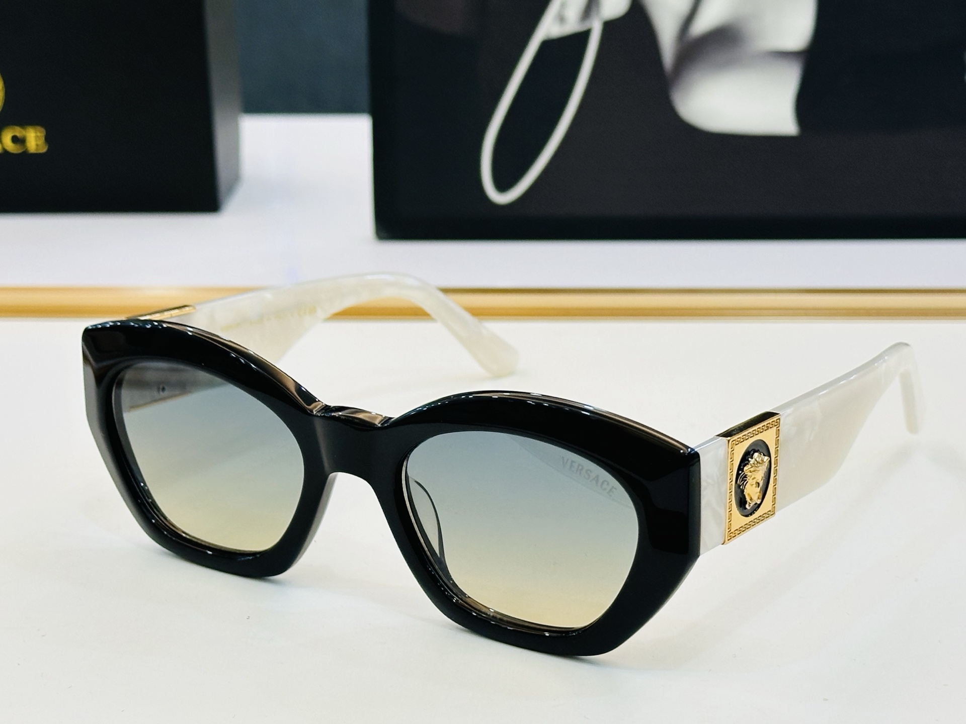 🎉🎉范思家 VERSACE✨MOD：420 Size：53口20-145 ✨J有范