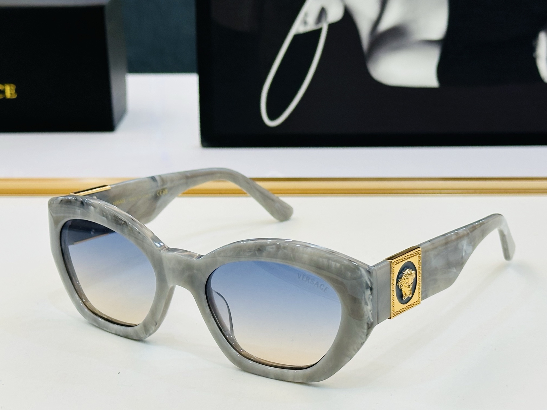 🎉🎉范思家 VERSACE✨MOD：420 Size：53口20-145 ✨J有范