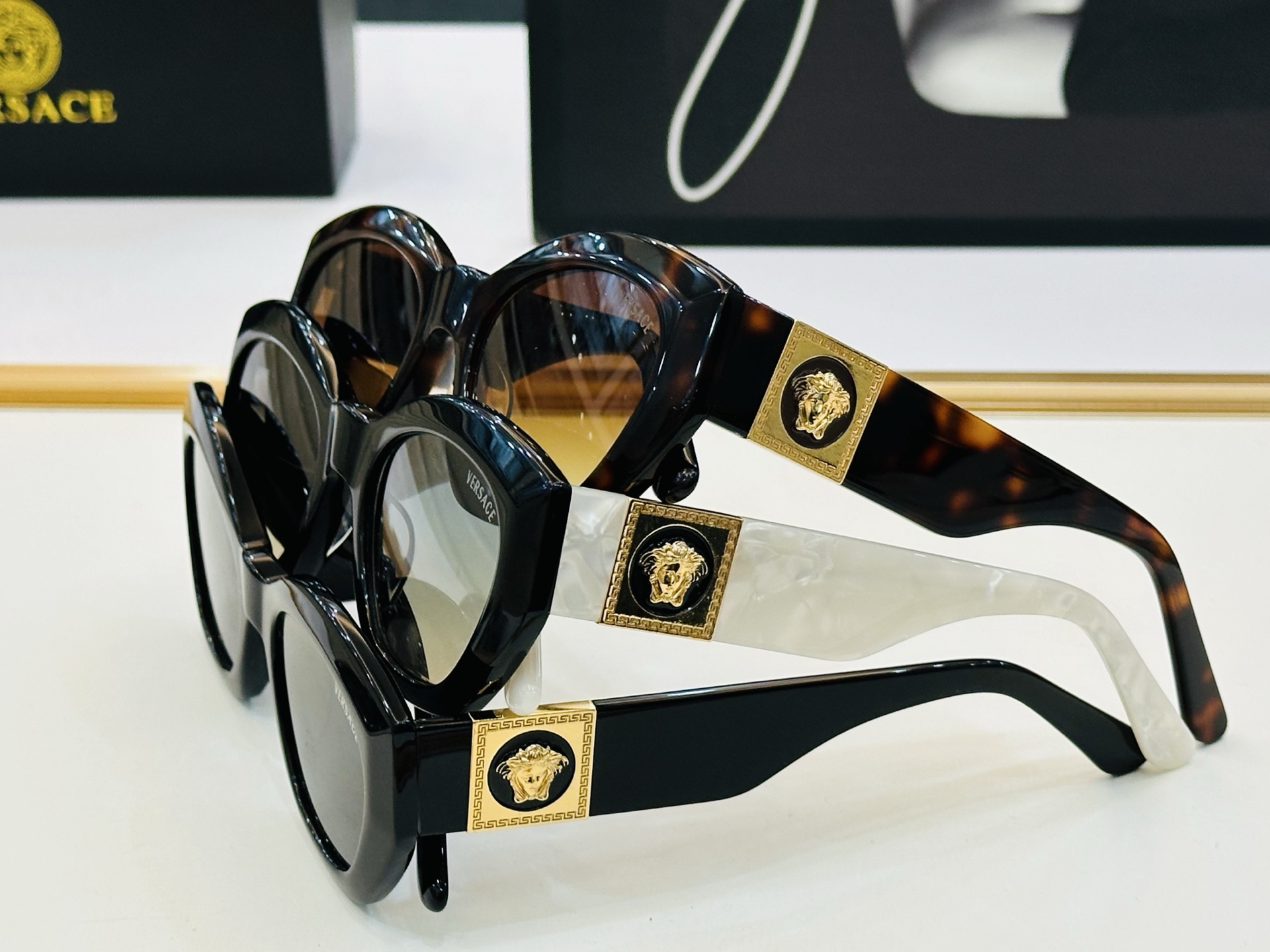 🎉🎉范思家 VERSACE✨MOD：420 Size：53口20-145 ✨J有范