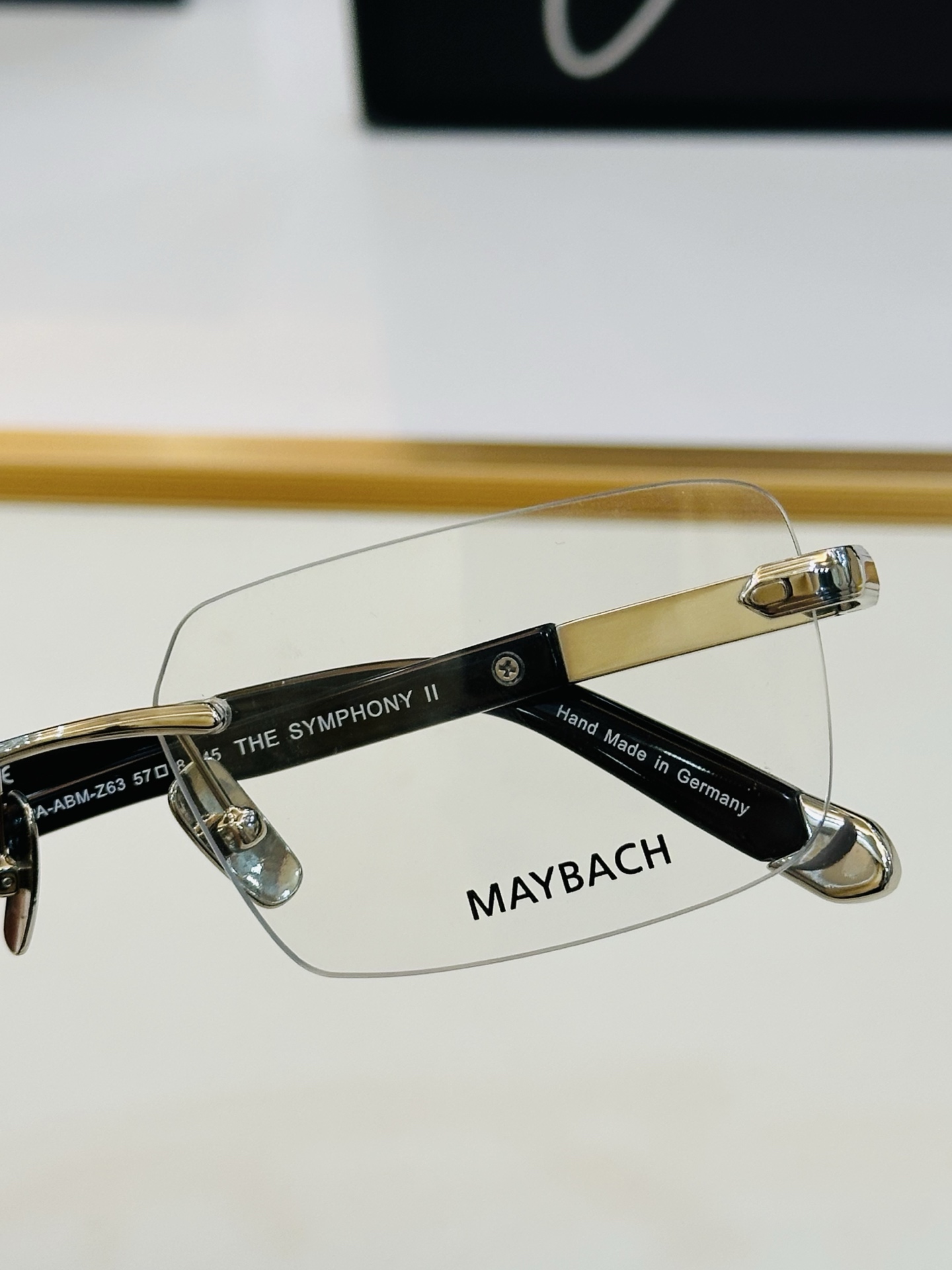 高品质 迈巴赫 🎉🎉做工精美💕💕MAYBAC*H Z36 Size：57口18-145 质感十足 A👍高