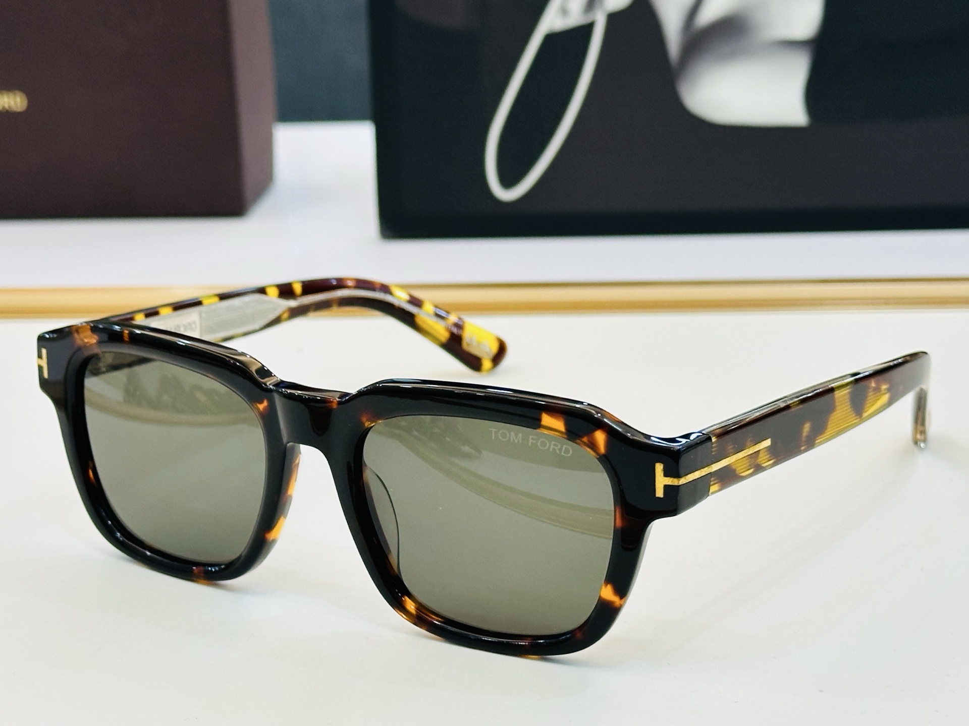 🎉TOM FOR*🎉汤姆家 Model: FT1226 Size：51口20-140 时尚框 板材太阳镜