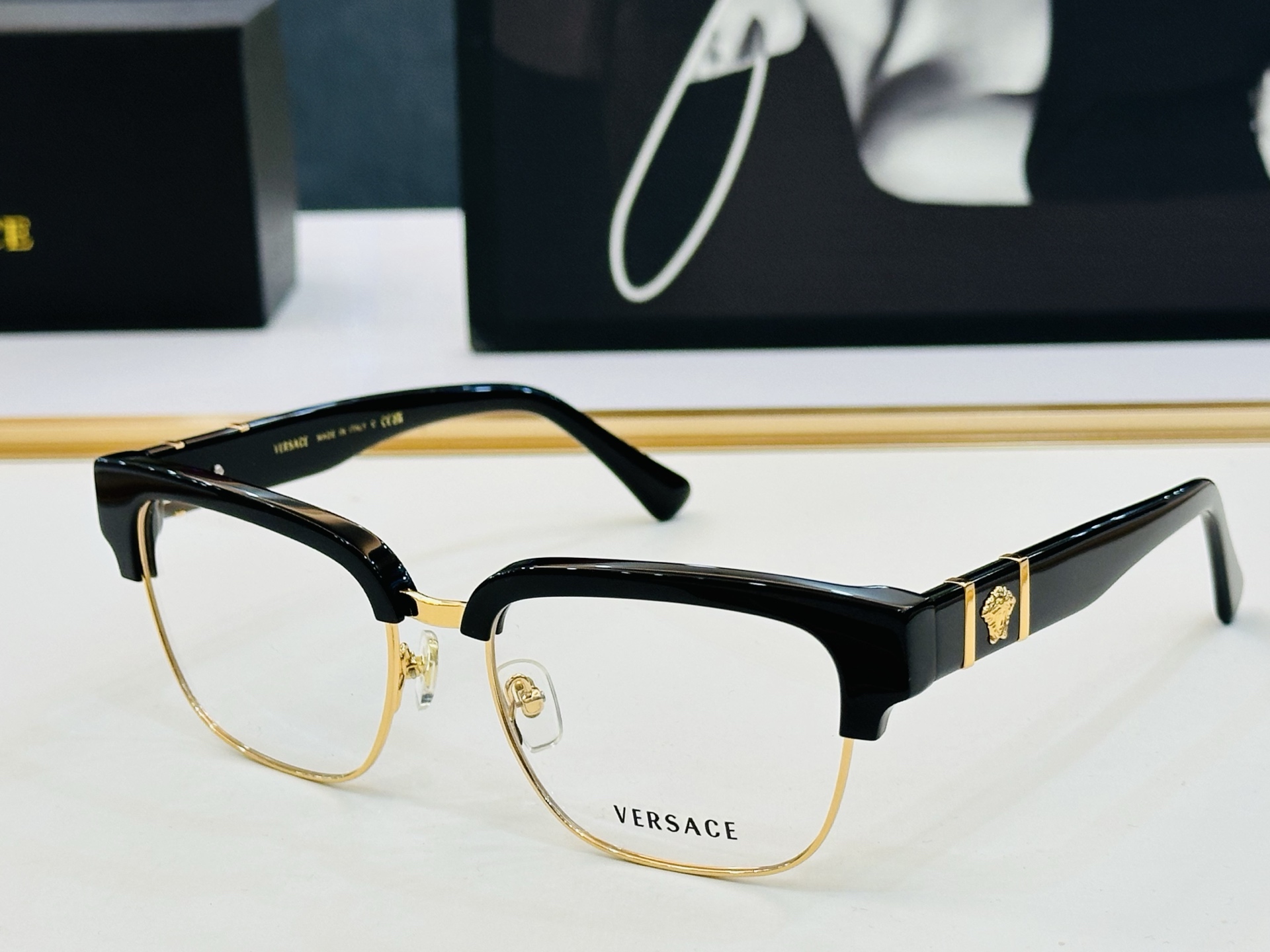 🎉🎉范思家 VERSACE✨✨✨MODEL：VE3348 Size：55口18-140 ✨b有范