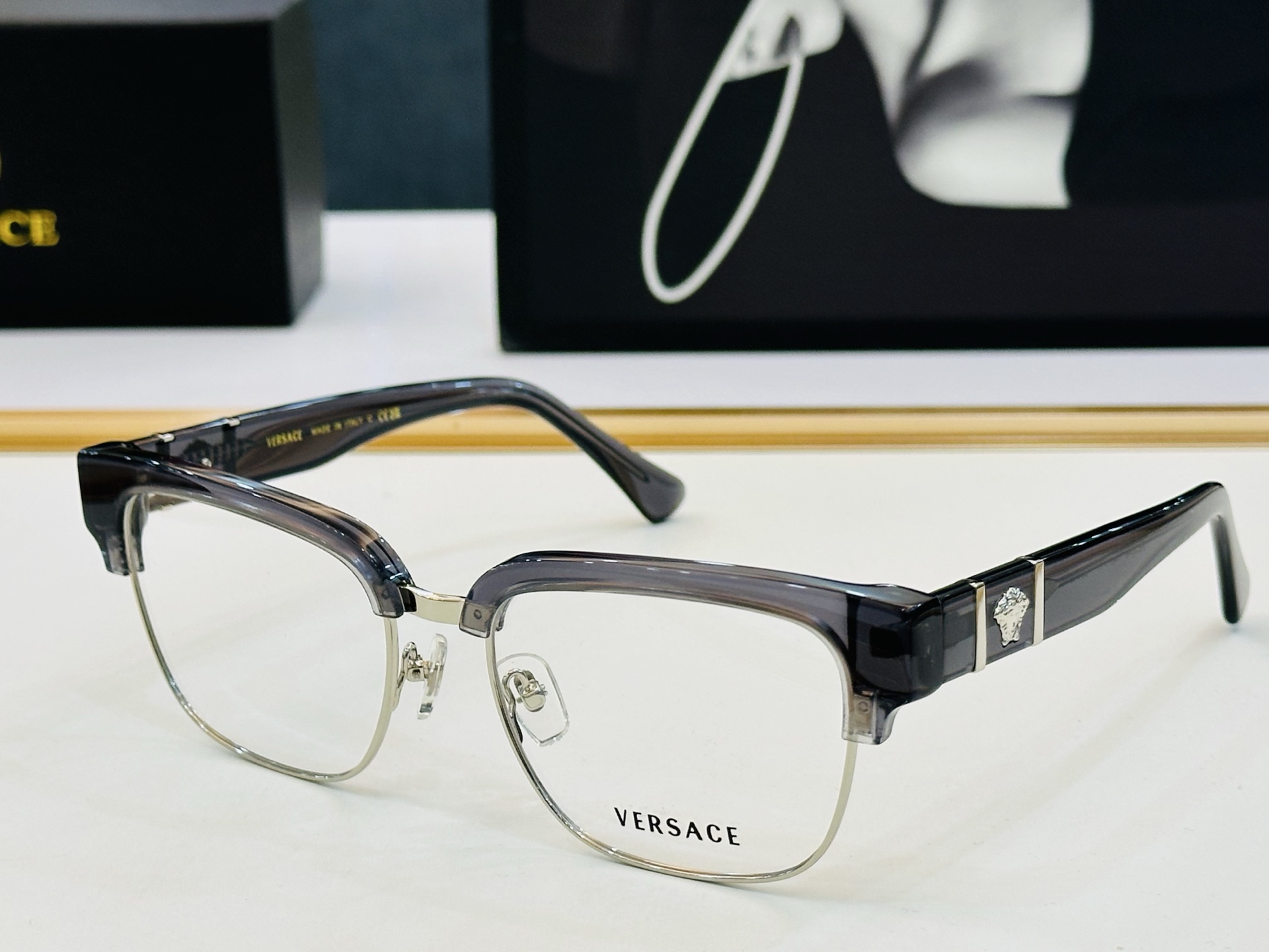 🎉🎉范思家 VERSACE✨✨✨MODEL：VE3348 Size：55口18-140 ✨b有范