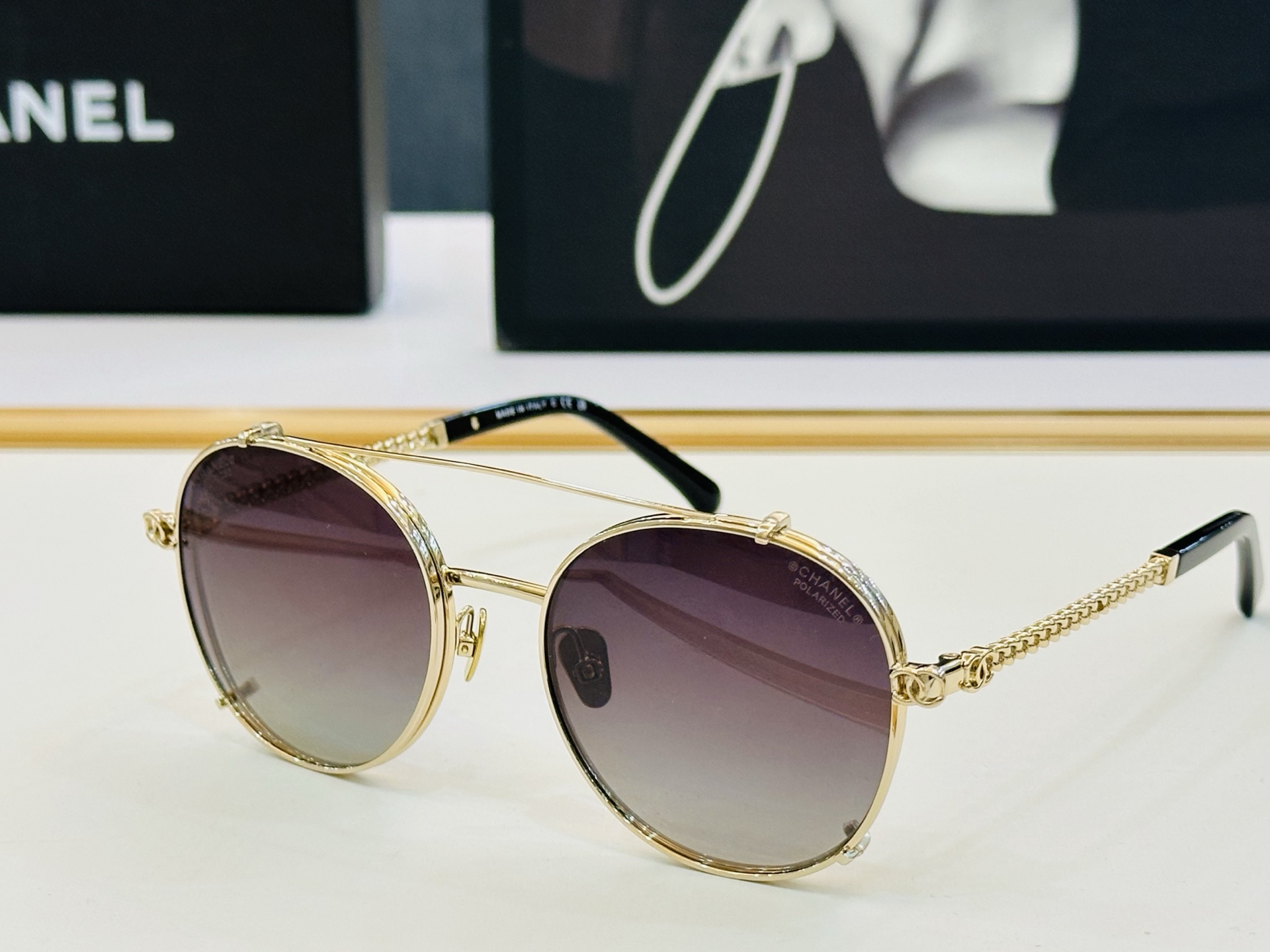 NO:376211,CHANE* Xiangjia CH4291 SIZE54 19-140 Trendy and hot products High quality Comfortable wear W official website sunglasses Strong three-dimensional glasses Sunglasses Sunglasses, glasses, chanel, chanel19860909CHANE*香家 CH4291 SIZE54口19-140 潮流爆款 高品质 佩戴舒适 W官网款墨镜 立体感强 眼镜墨镜太阳镜,眼镜,chanel,chanel,glasses