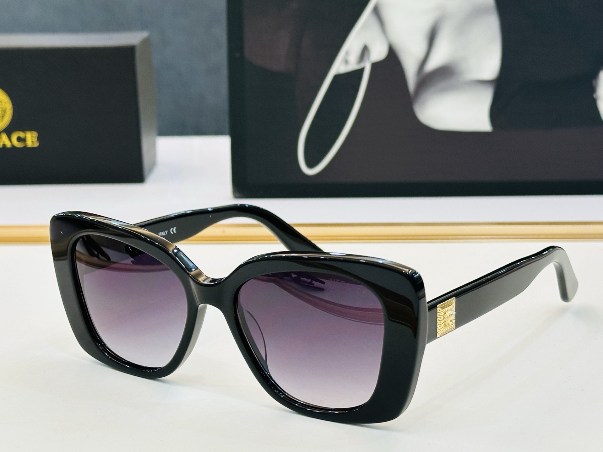 NO:376215,Fan Sijia VE3379 Size 53 19-140 You must buy genuine and beautiful people who are very attractive. The quality is perfect. Z sunglasses. Sunglasses. Sunglasses. Sunglasses. Sunglasses. Sunglasses. Sunglasses. Sunglasses. Sunglasses. Sunglasses. Sunglasses. Sunglasses.19860909范思家 VE3379  Size 53口19-140 绝对要买真心美的让人心动 品质非常完美 Z太阳镜 眼镜墨镜太阳镜,眼镜,versace,glasses