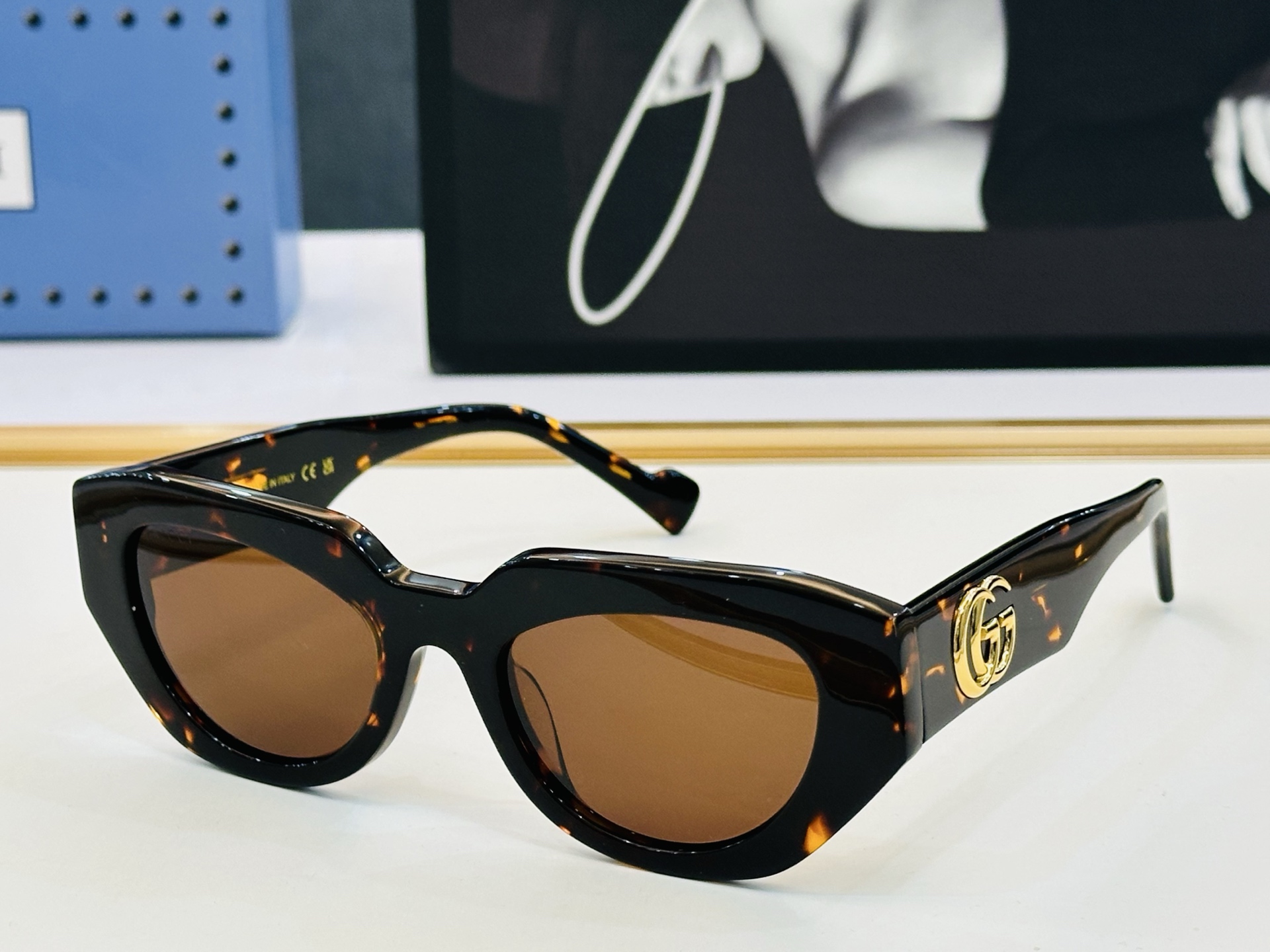 GUCC* 古家 GG1421S 🐝🐝系列 Size：51口20-145 🍁🍁 C超绝品质太阳镜 。