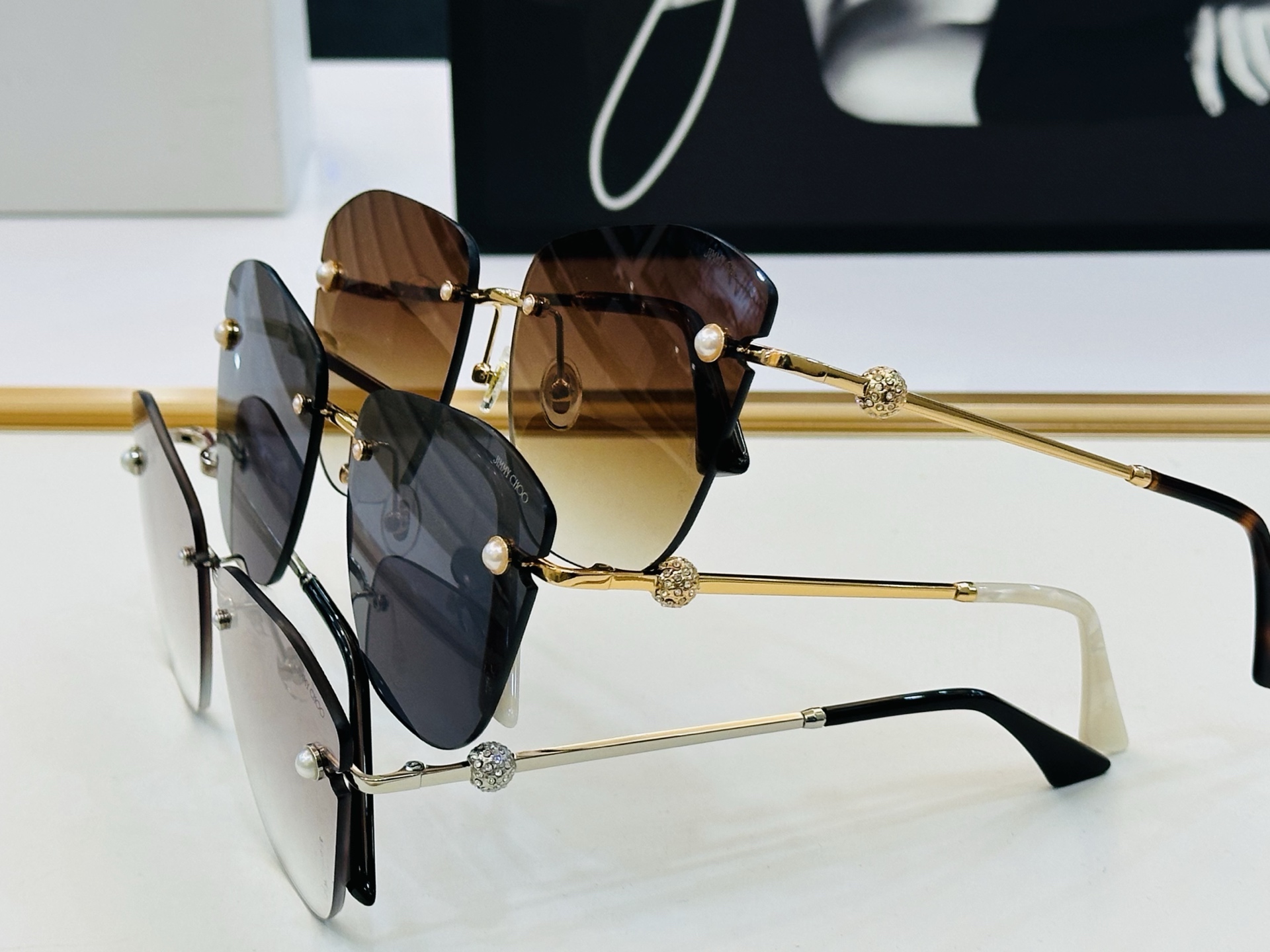 JIMMY CHO* 吉米家 JC4004HB Size：62口16-142 新款 坚持一如既往最高品质