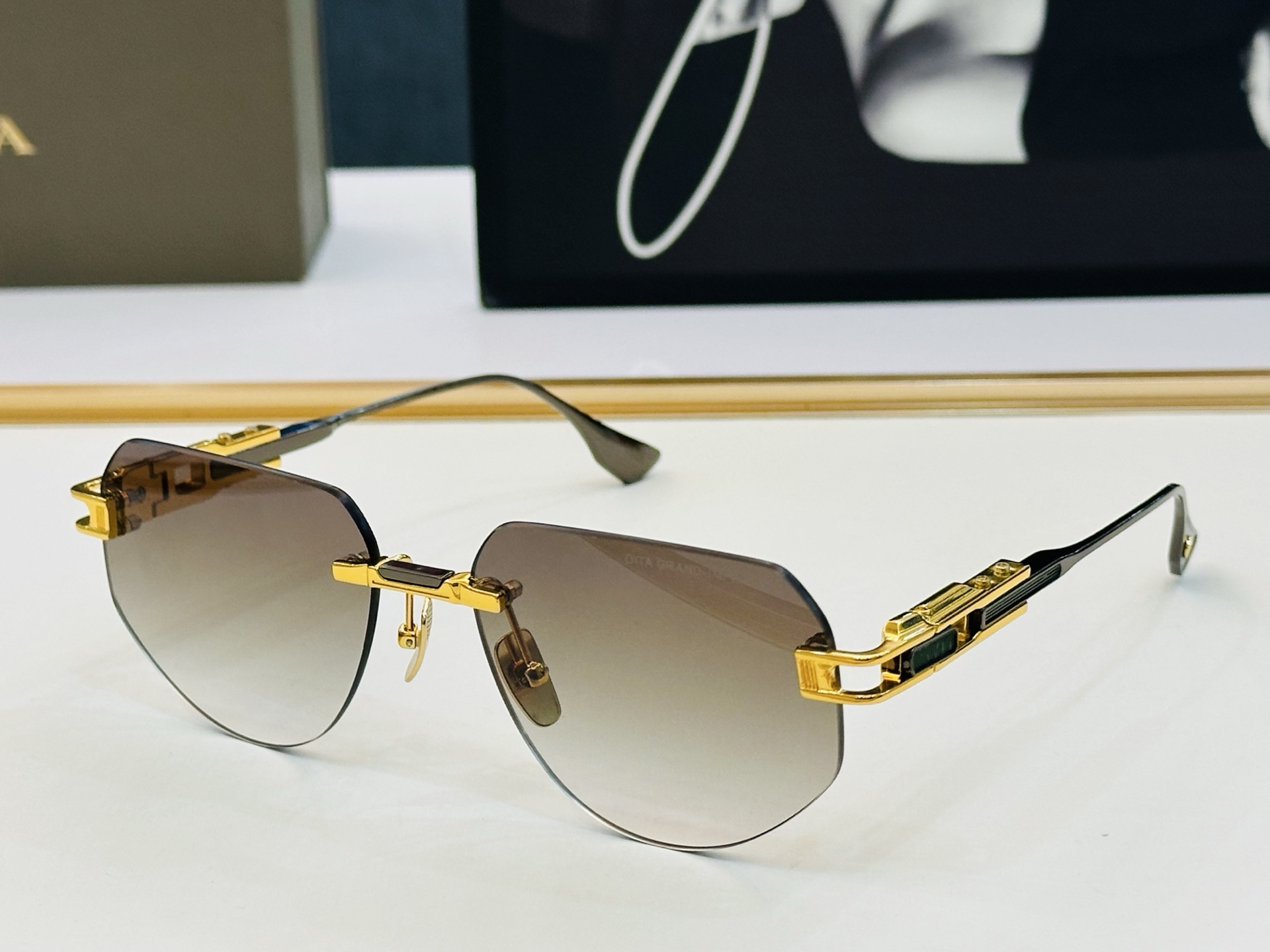 官网款 DlT* 迪塔 DTS164 Size：59口17-137 意大利最新原单货 [得意][得意]男