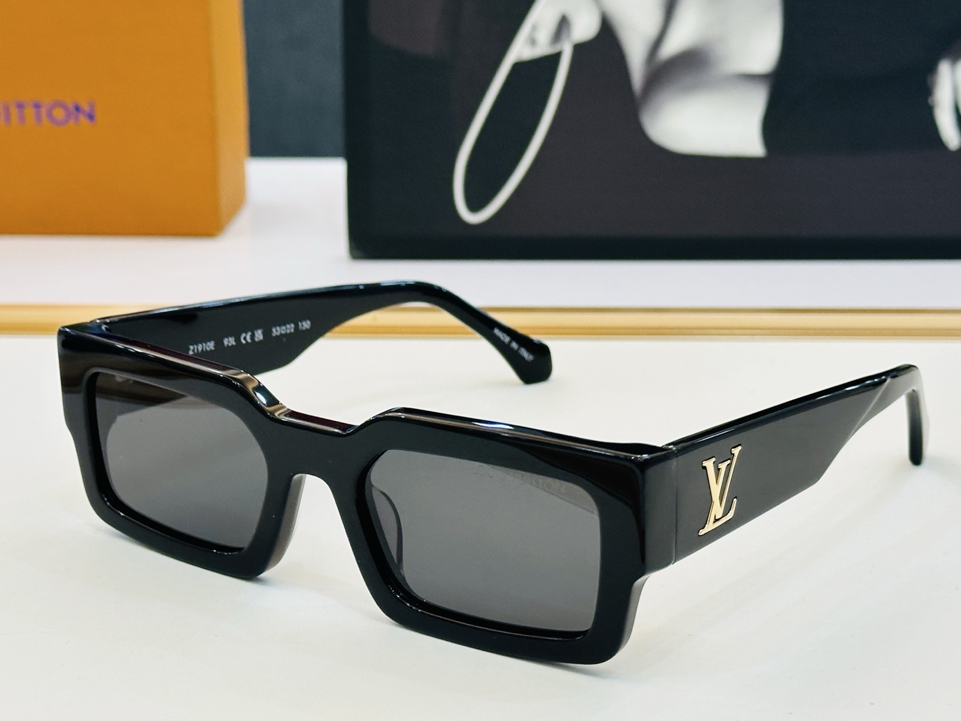 NO:376246,Louis Z3036U Size53 22-150 Vibrant Shows unique personality Shows you B High quality Glasses Sunglasses Sunglasses, Glasses, louis vuitton19860909路易家 Z3036U Size53口22-150 充满活力的 展现独特个性展现大气的你 B高品质 眼镜墨镜太阳镜,眼镜,louis vuitton,glasses