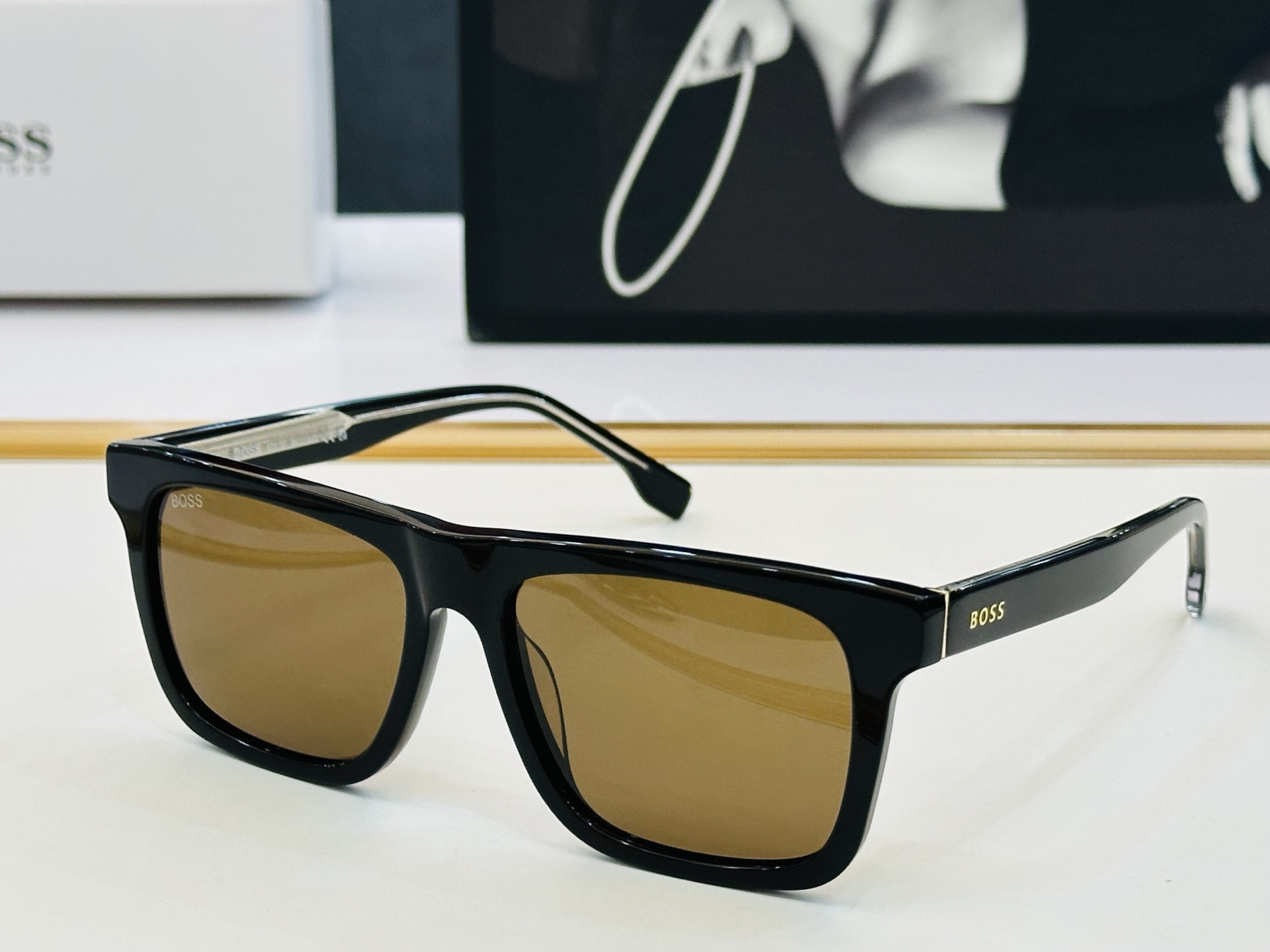 🆕 BOSS 1759/G/S Size：57口17-145 🕶🕶💋💋👣👣 高品质 不挑脸 经典不过时框