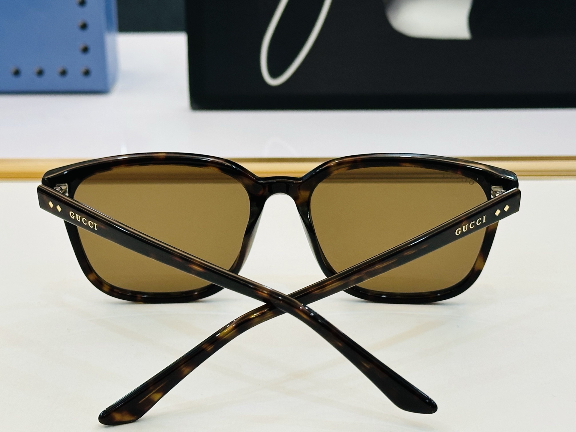 GUCC* 古家 GG1896 🐝🐝系列 Size：57口18-145 🍁🍁 L超绝品质 。