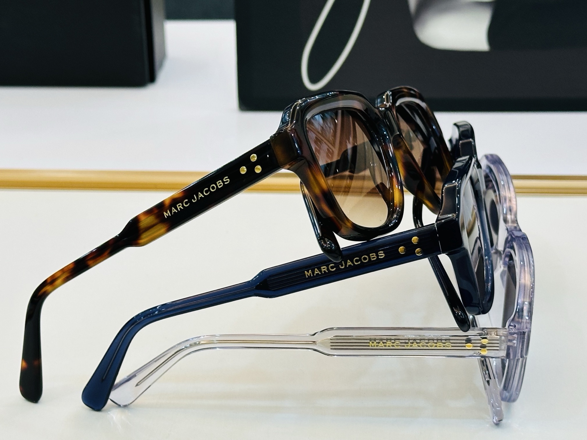 Marc jacobs 马杰家 Marc732 Size：54口19-145 采用今年流行的板材 Z完美