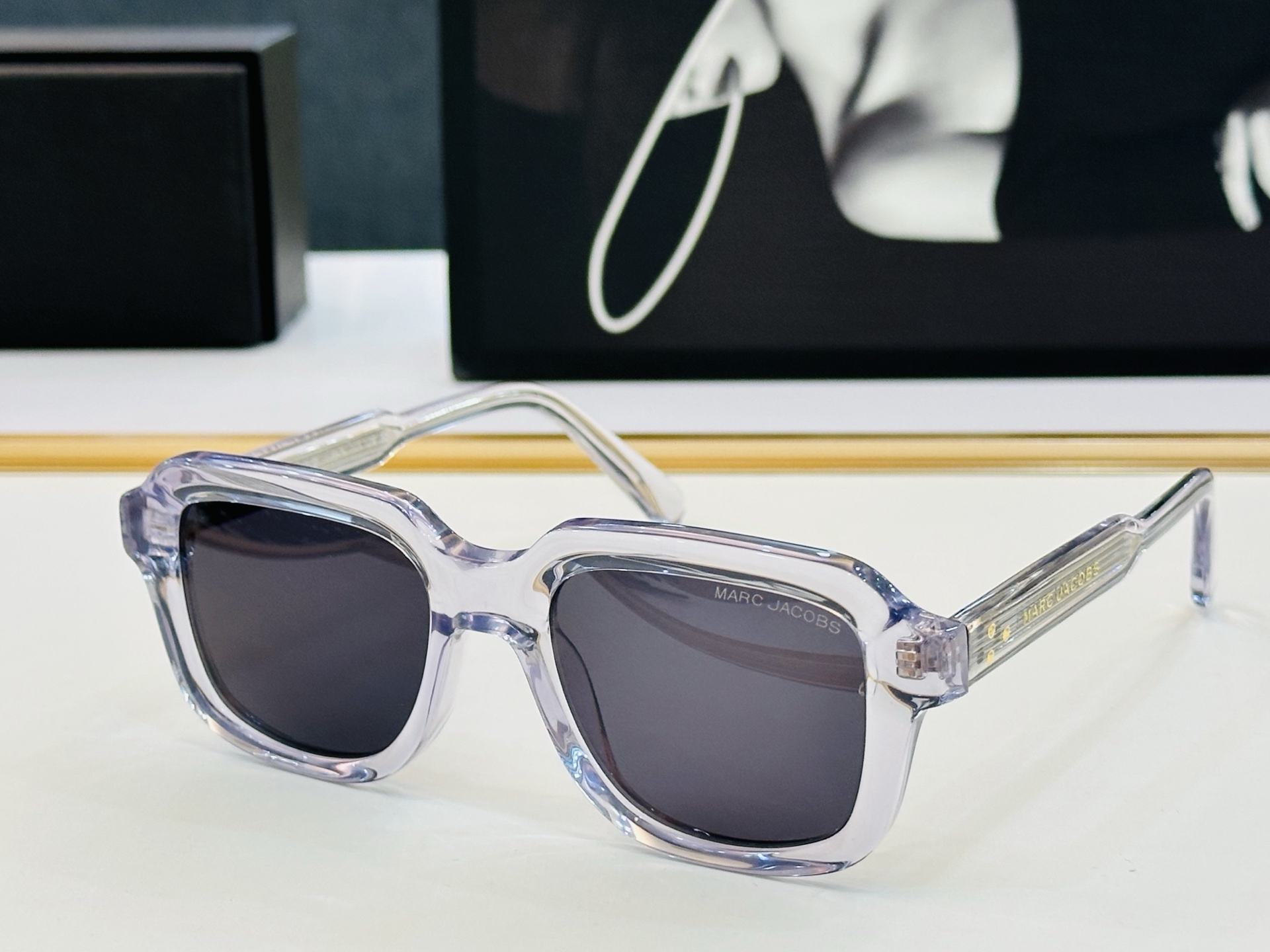 Marc jacobs 马杰家 Marc732 Size：54口19-145 采用今年流行的板材 Z完美