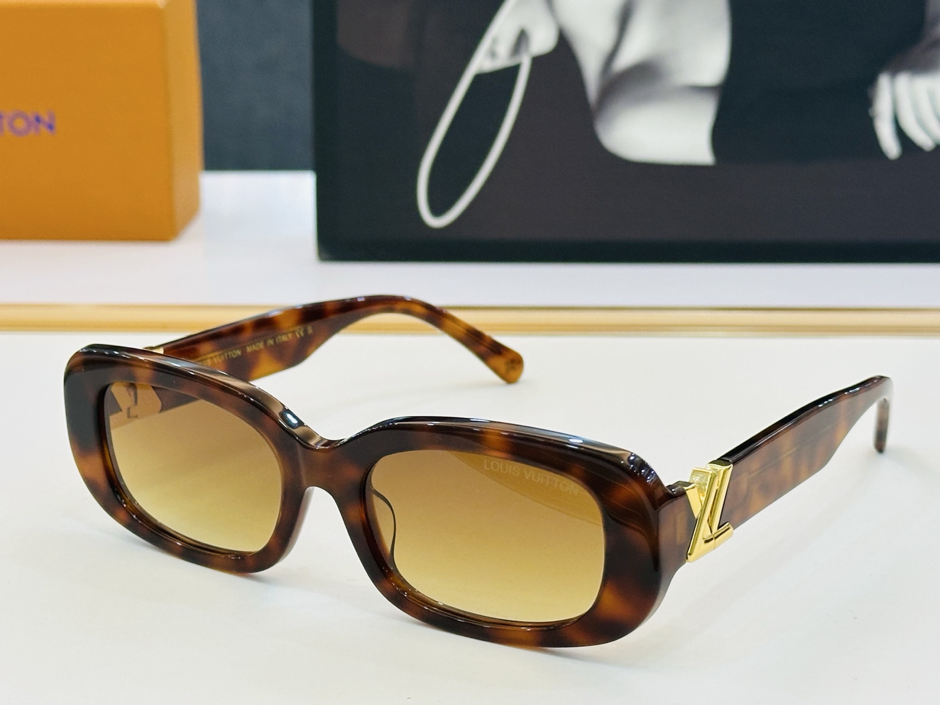 路易家 🎩Z3013U Size：54口19-140 充满活力的 展现独特个性🌟展现大气的你 C高品质 