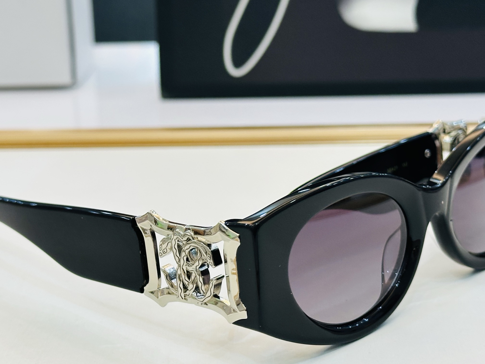 罗伯特家 SRC604 Size：50口21-132 呲牙][呲牙]进口材料 logo 全新的感觉 给你