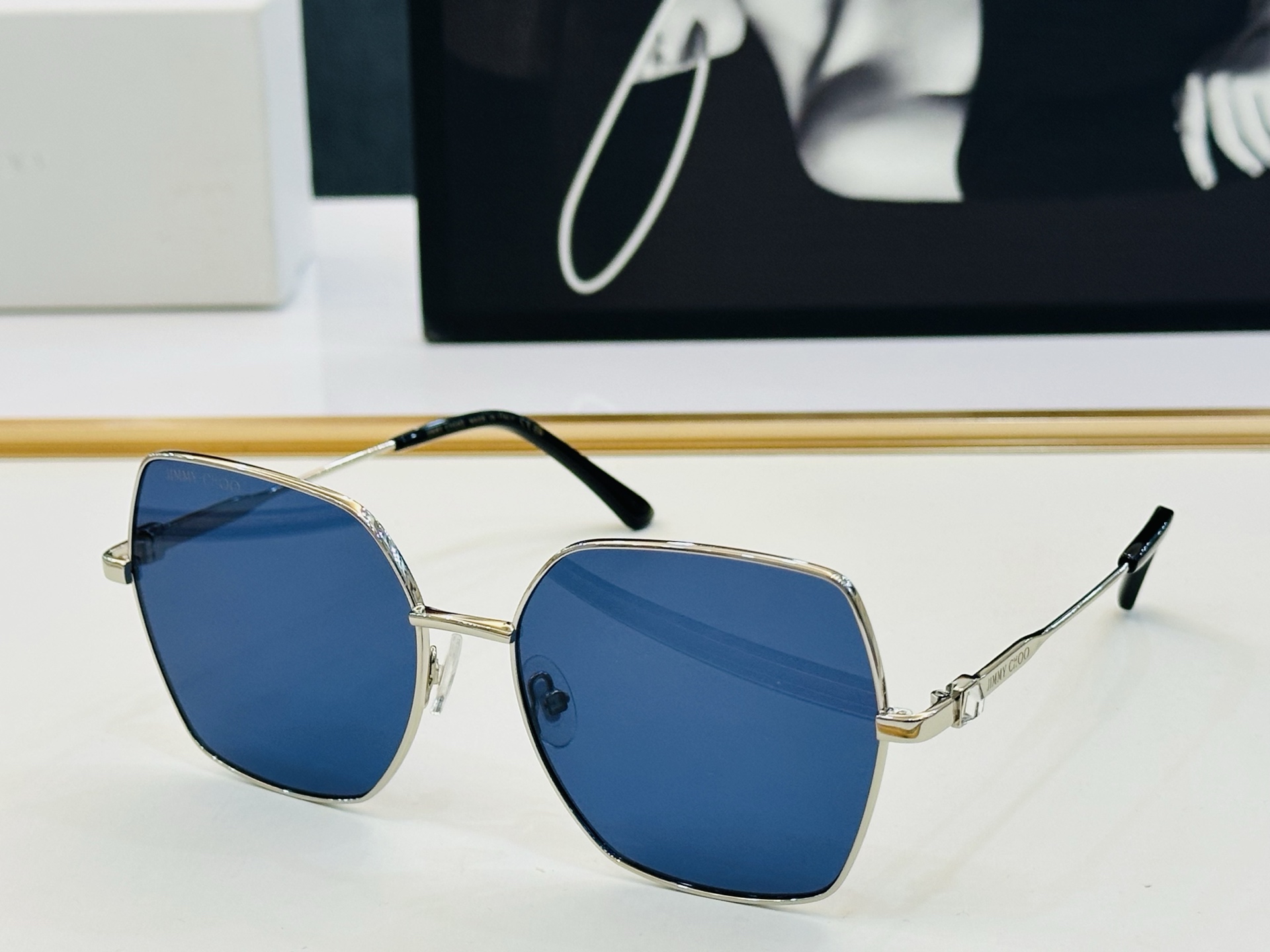 JIMMY CHO* 吉米家 JCREYES/S Size：59口17-145 新款 坚持一如既往最高品