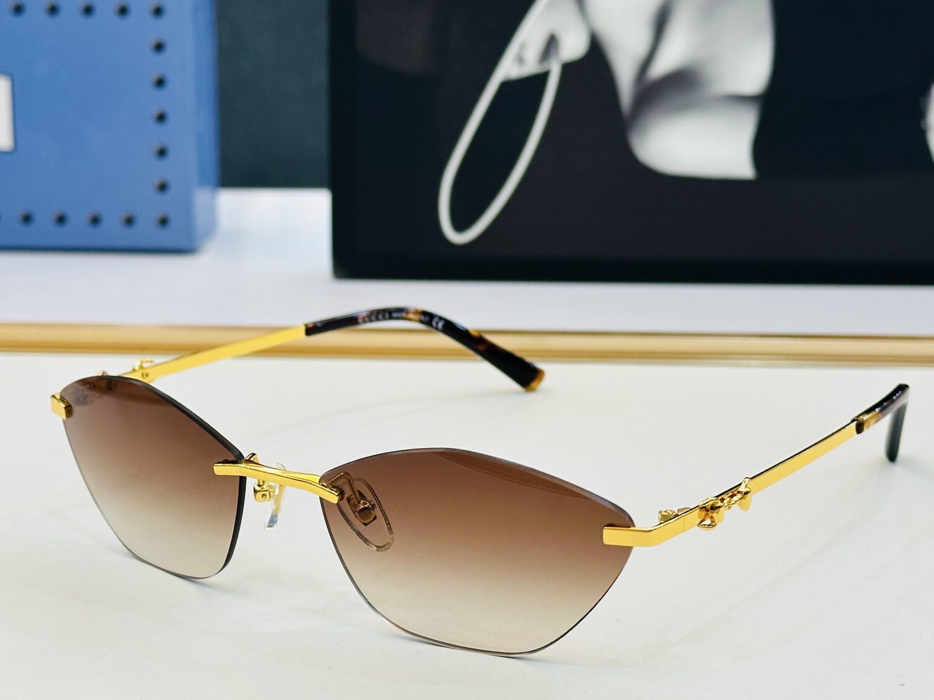 🔺GUCC*🔻 古家GG2053S Size：59口17-140 原版墨镜搭配镜框🔝🔝时尚靓丽 F个性十