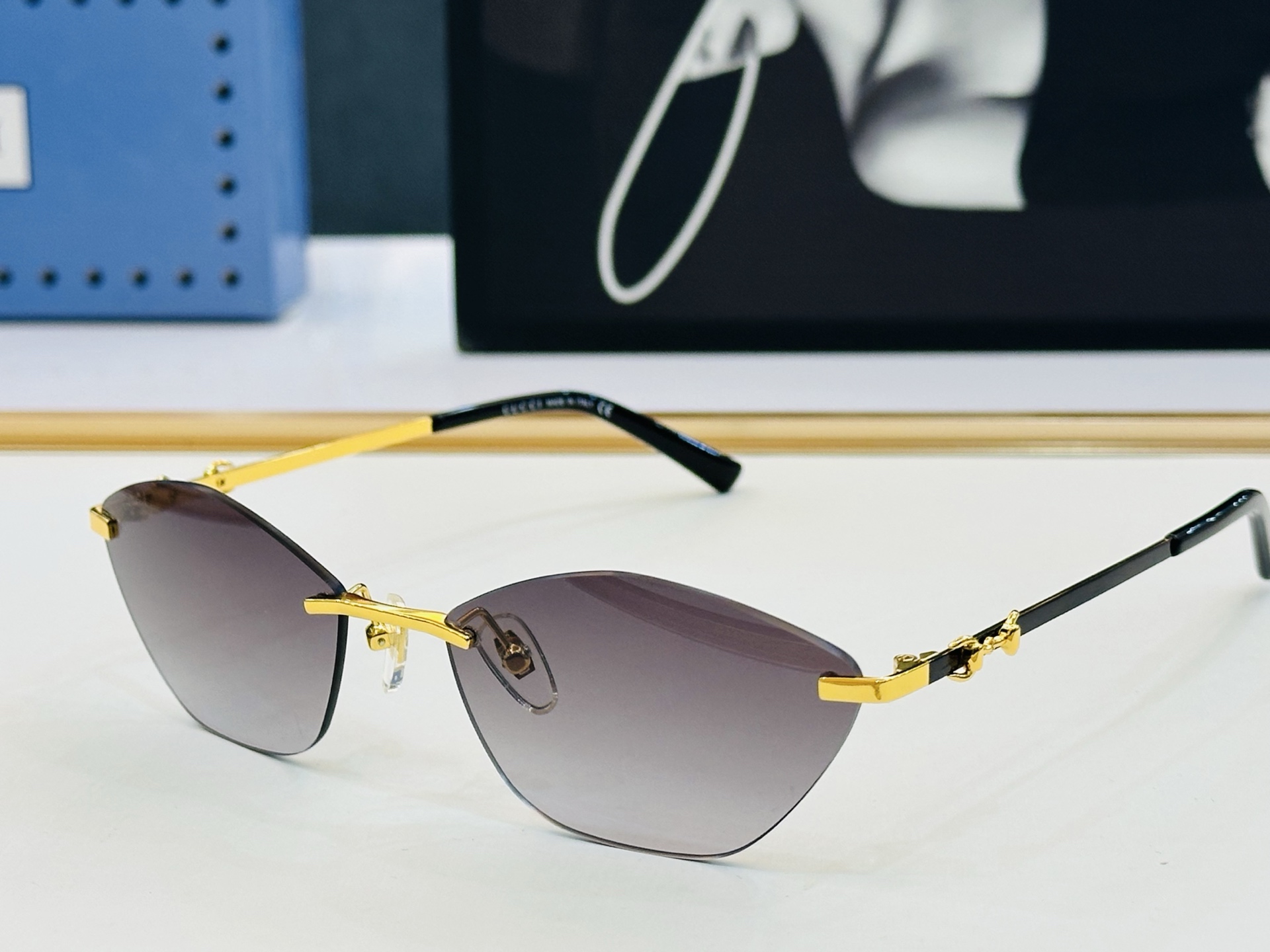 🔺GUCC*🔻 古家GG2053S Size：59口17-140 原版墨镜搭配镜框🔝🔝时尚靓丽 F个性十