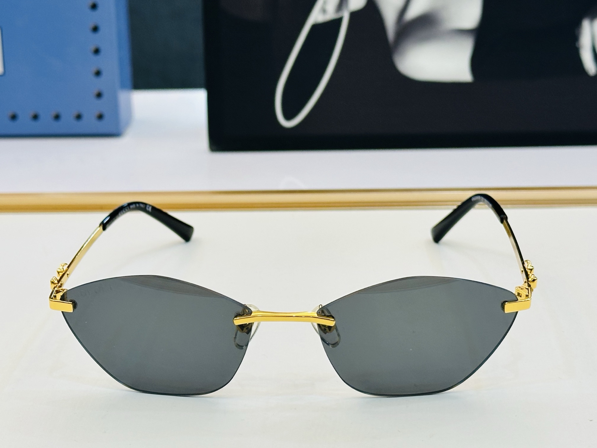 🔺GUCC*🔻 古家GG2053S Size：59口17-140 原版墨镜搭配镜框🔝🔝时尚靓丽 F个性十