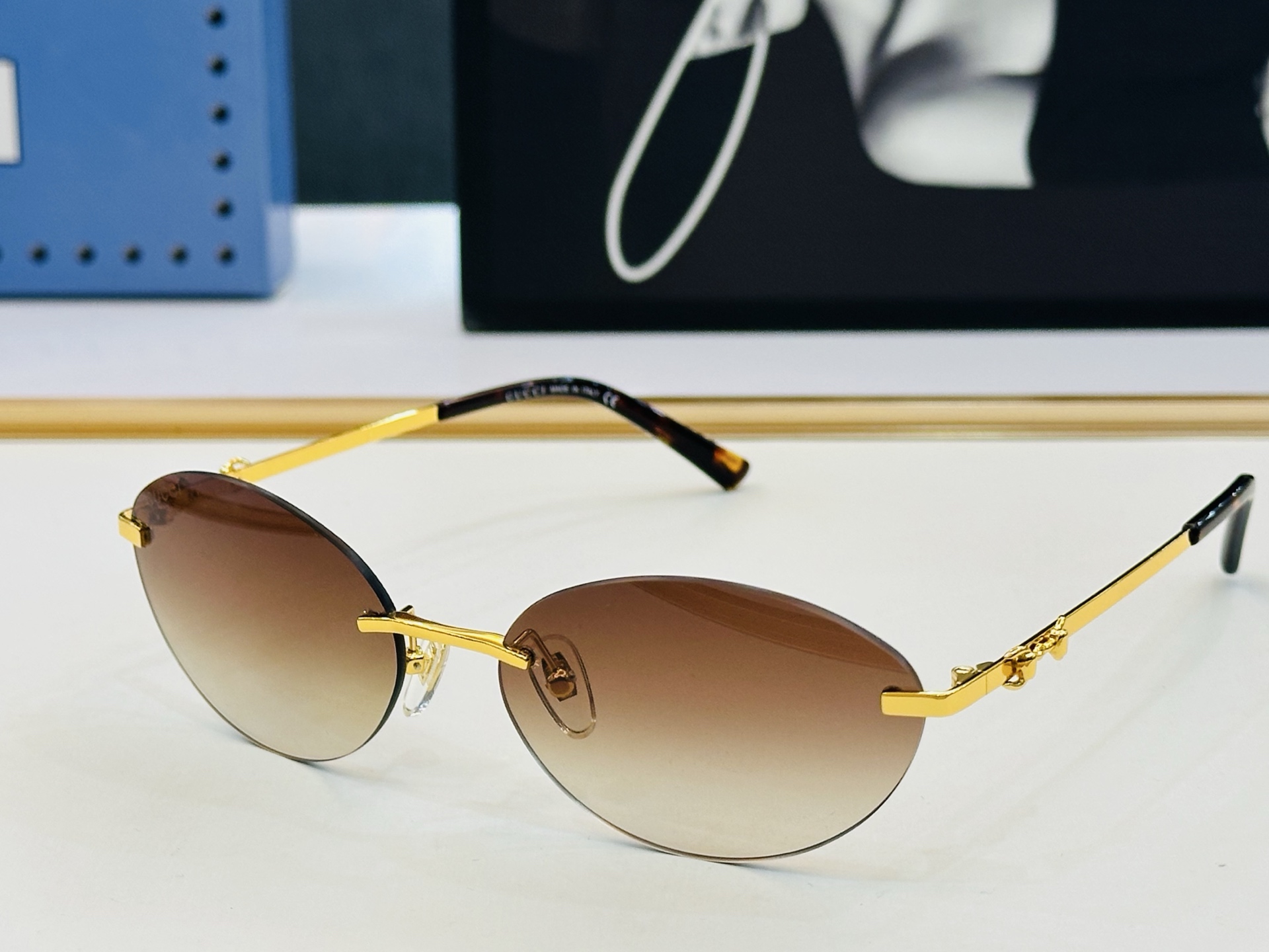 🔺GUCC*🔻 古家GG2051S Size：59口17-140 原版墨镜搭配镜框🔝🔝时尚靓丽 F个性十