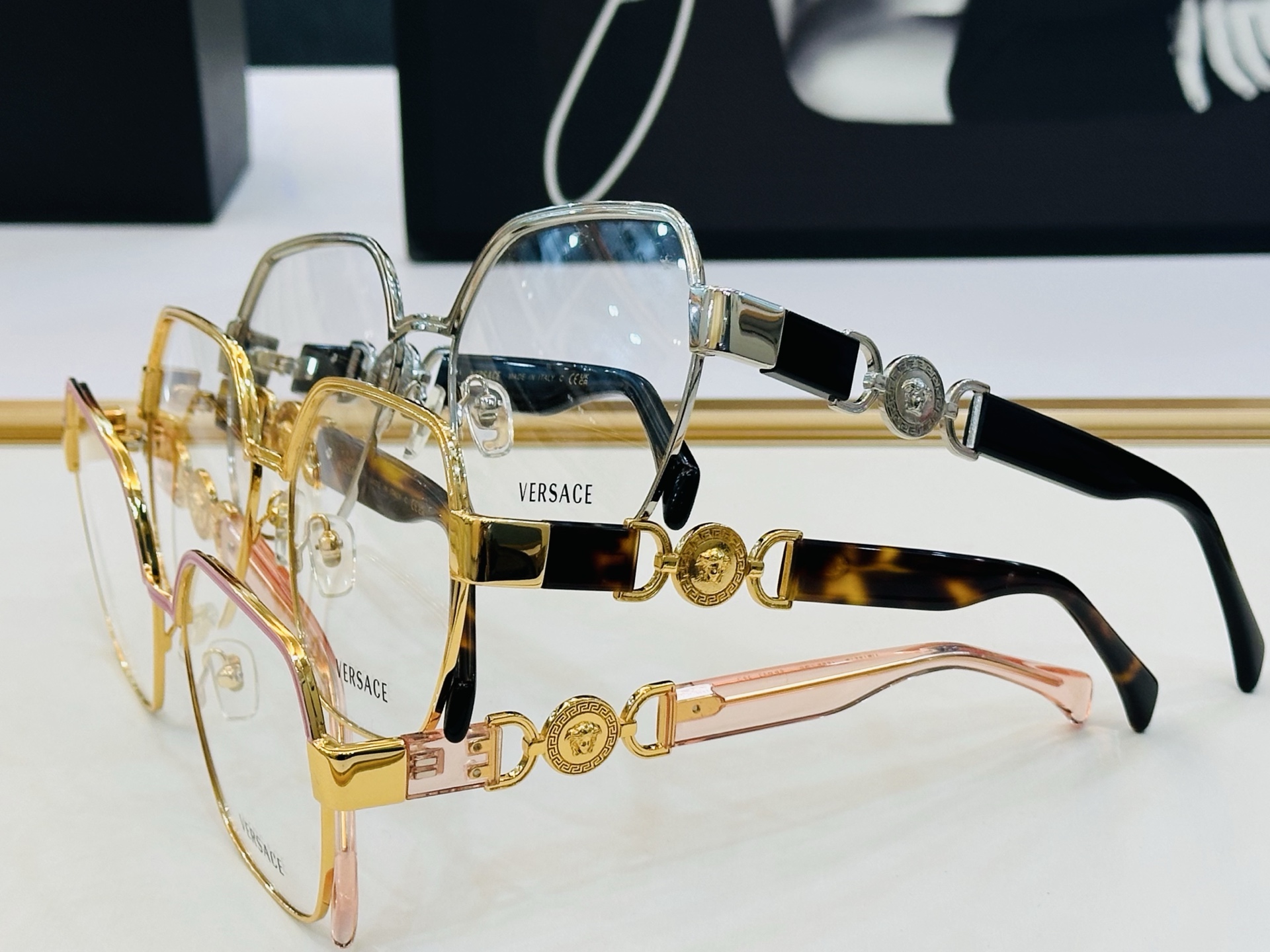 🎉🎉范思家 VERSACE✨✨✨MODEL：VE1291D Size：58口17-142 ✨b有范