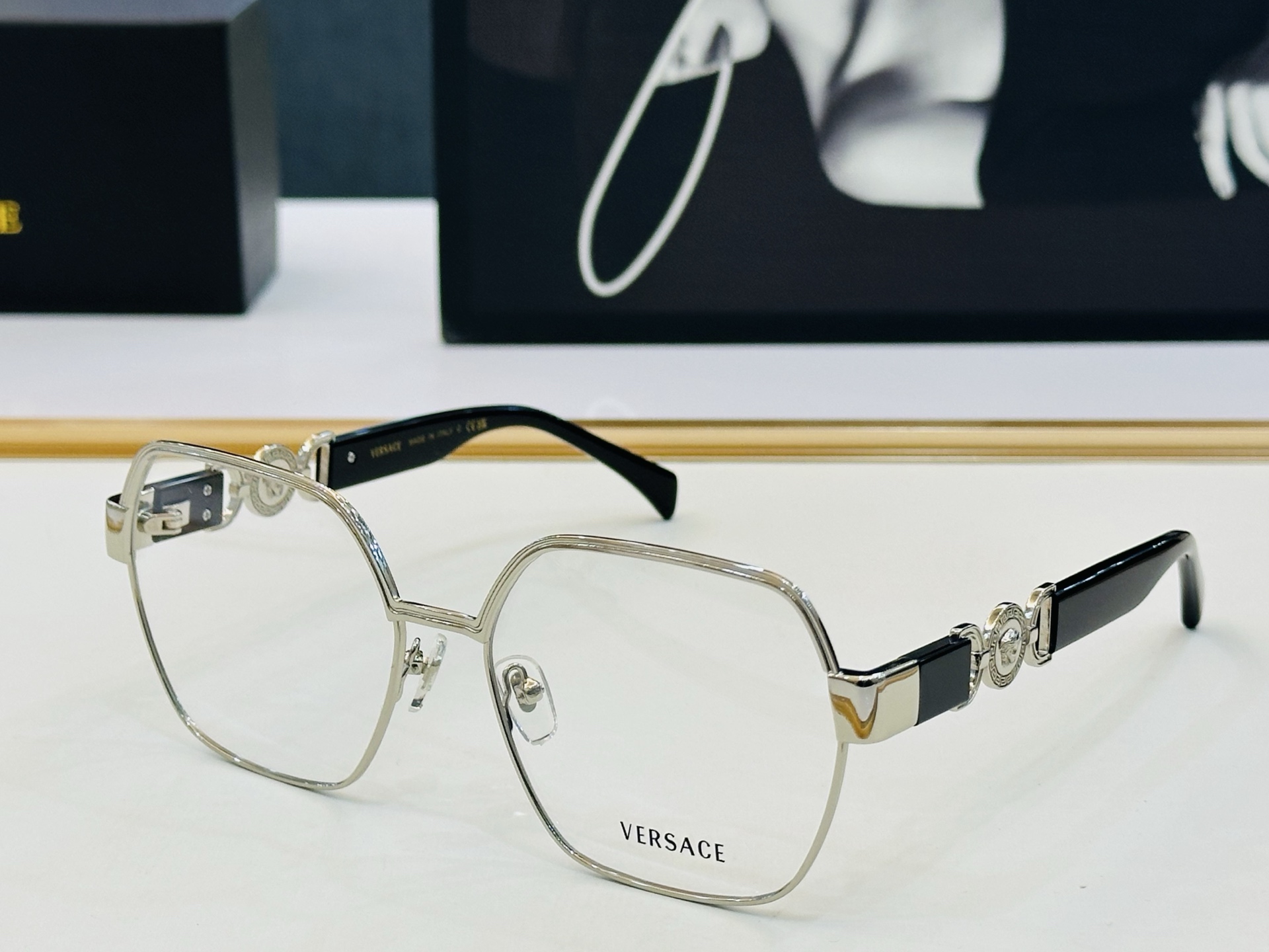 🎉🎉范思家 VERSACE✨✨✨MODEL：VE1291D Size：58口17-142 ✨b有范