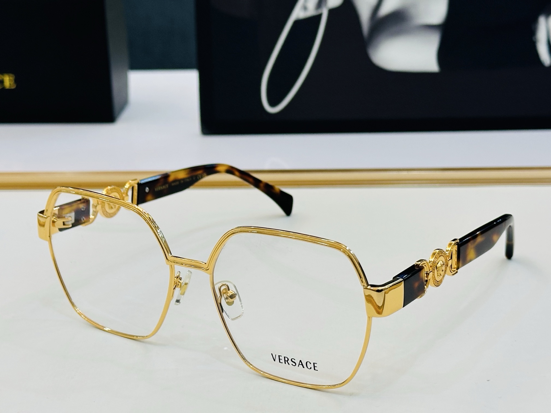 🎉🎉范思家 VERSACE✨✨✨MODEL：VE1291D Size：58口17-142 ✨b有范