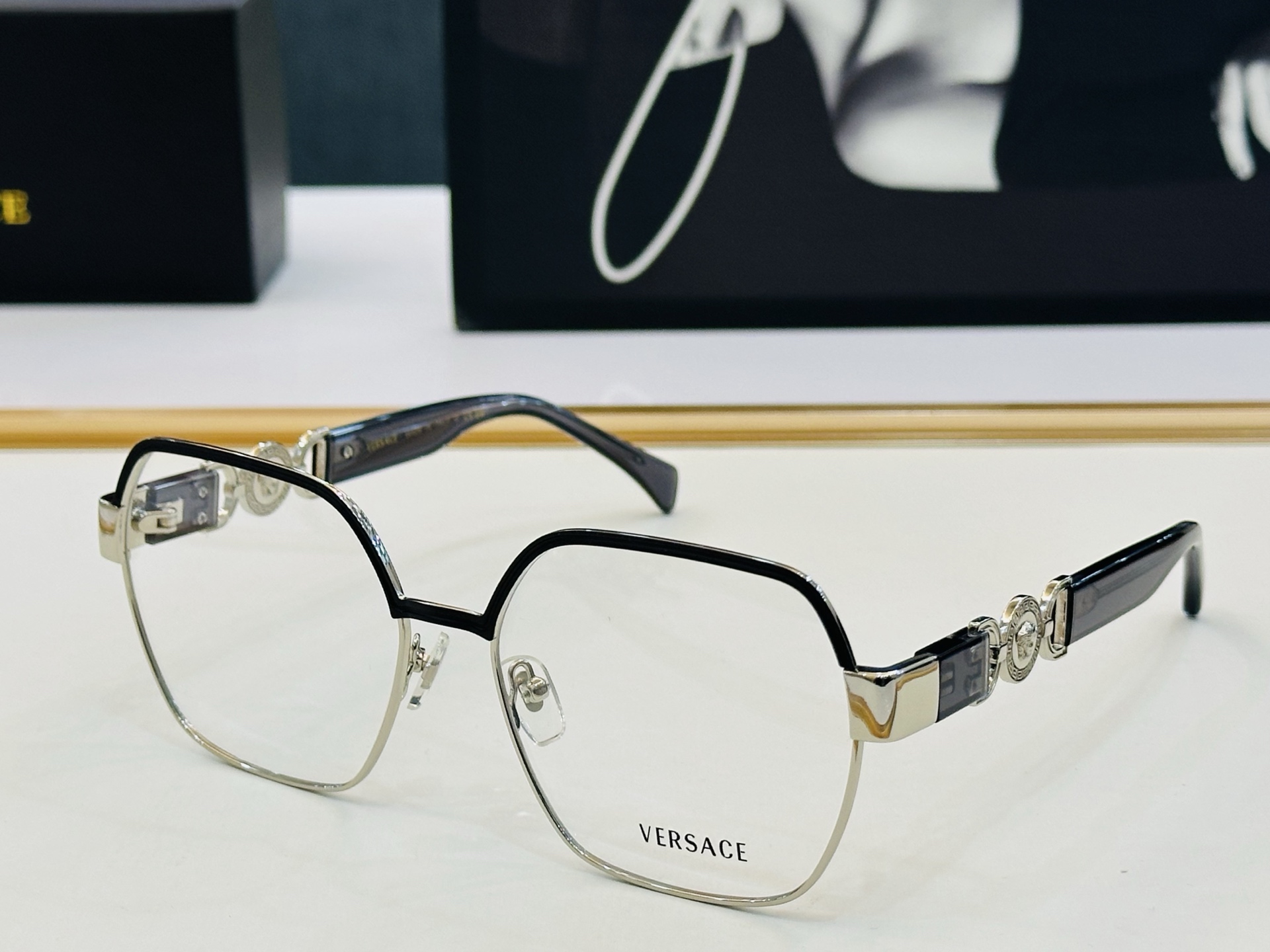 🎉🎉范思家 VERSACE✨✨✨MODEL：VE1291D Size：58口17-142 ✨b有范