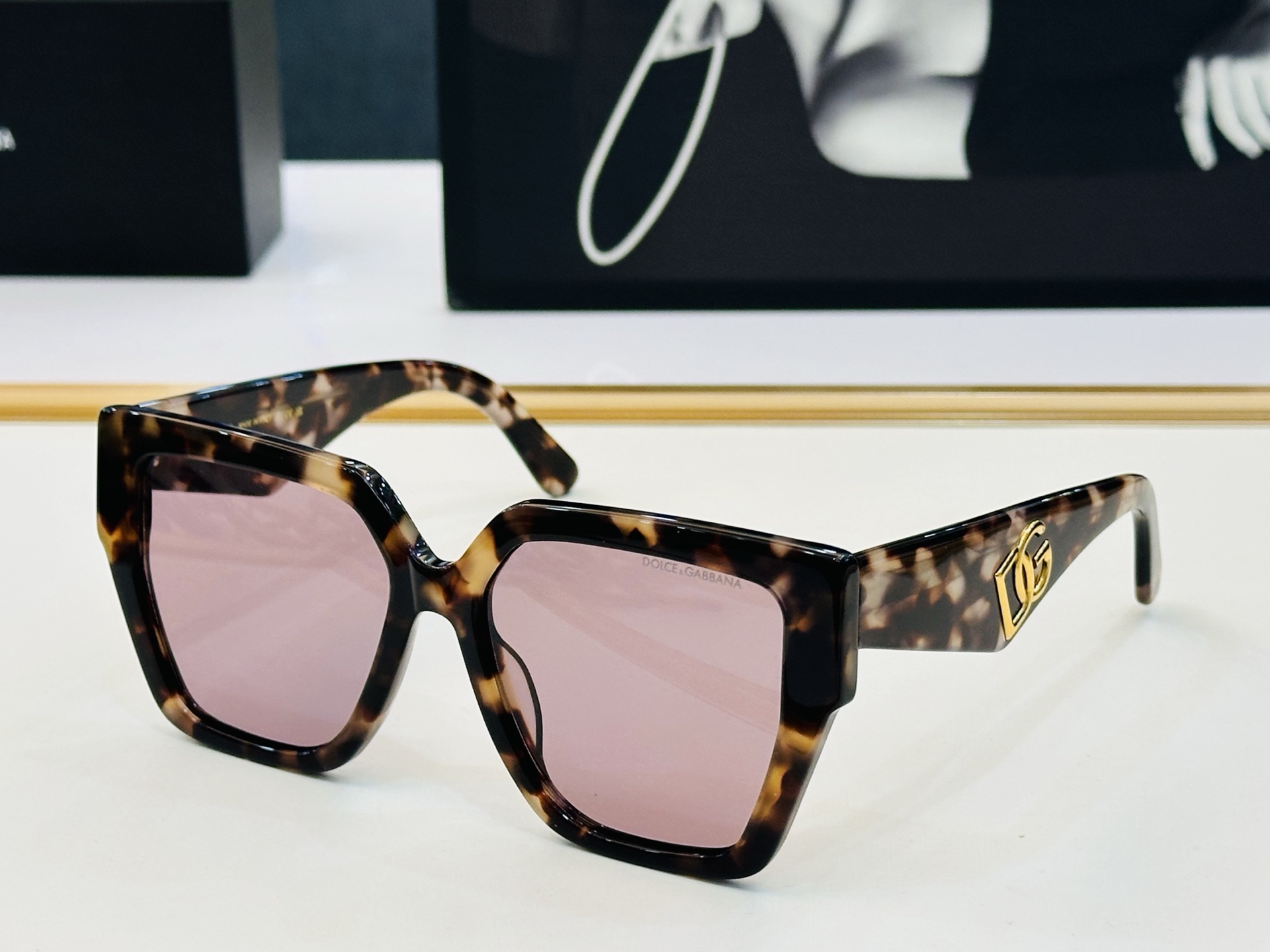 🆕 官网款 🔺DOLCE&GABBAN*🔻DG4438 Size：55口17-145 新颖独特🔝🔝b美艳