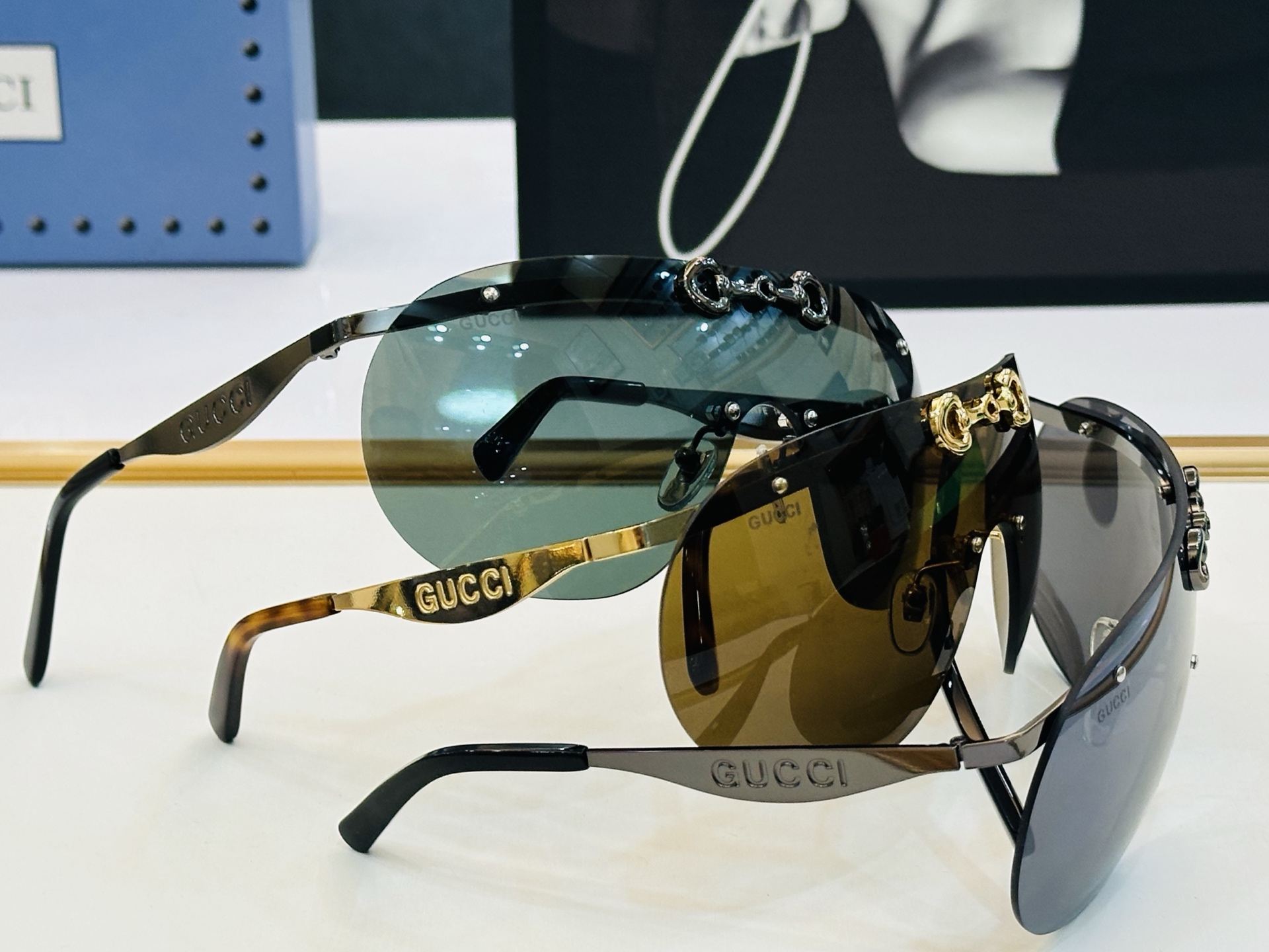 🆕 👏👏GUCC*👍古家GG1656S Size：146口0-122 搭配镜框🔝b❤太阳镜