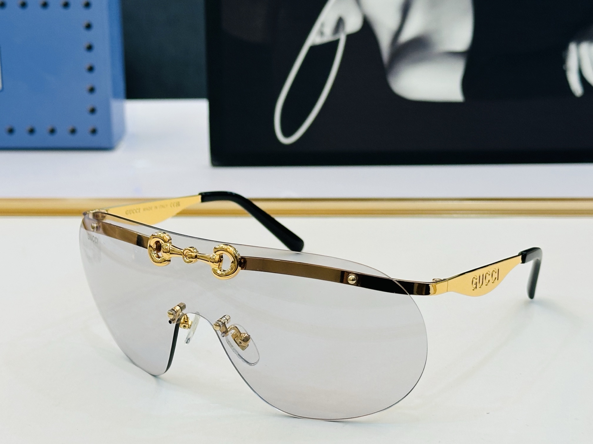 🆕 👏👏GUCC*👍古家GG1656S Size：146口0-122 搭配镜框🔝b❤太阳镜