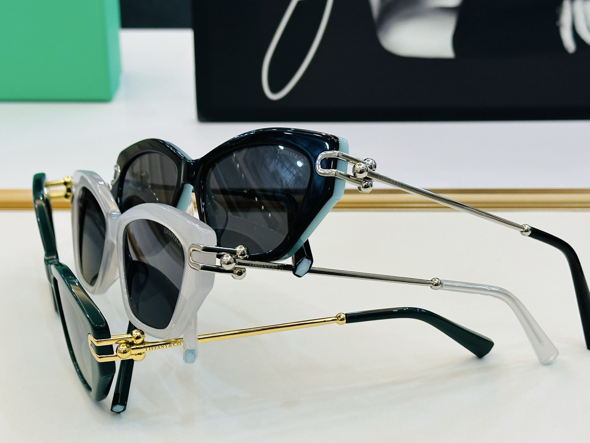 蒂芙家 Tiffany & CO. TF4231U Size：53口16-140 时尚太阳镜架 👍b多色