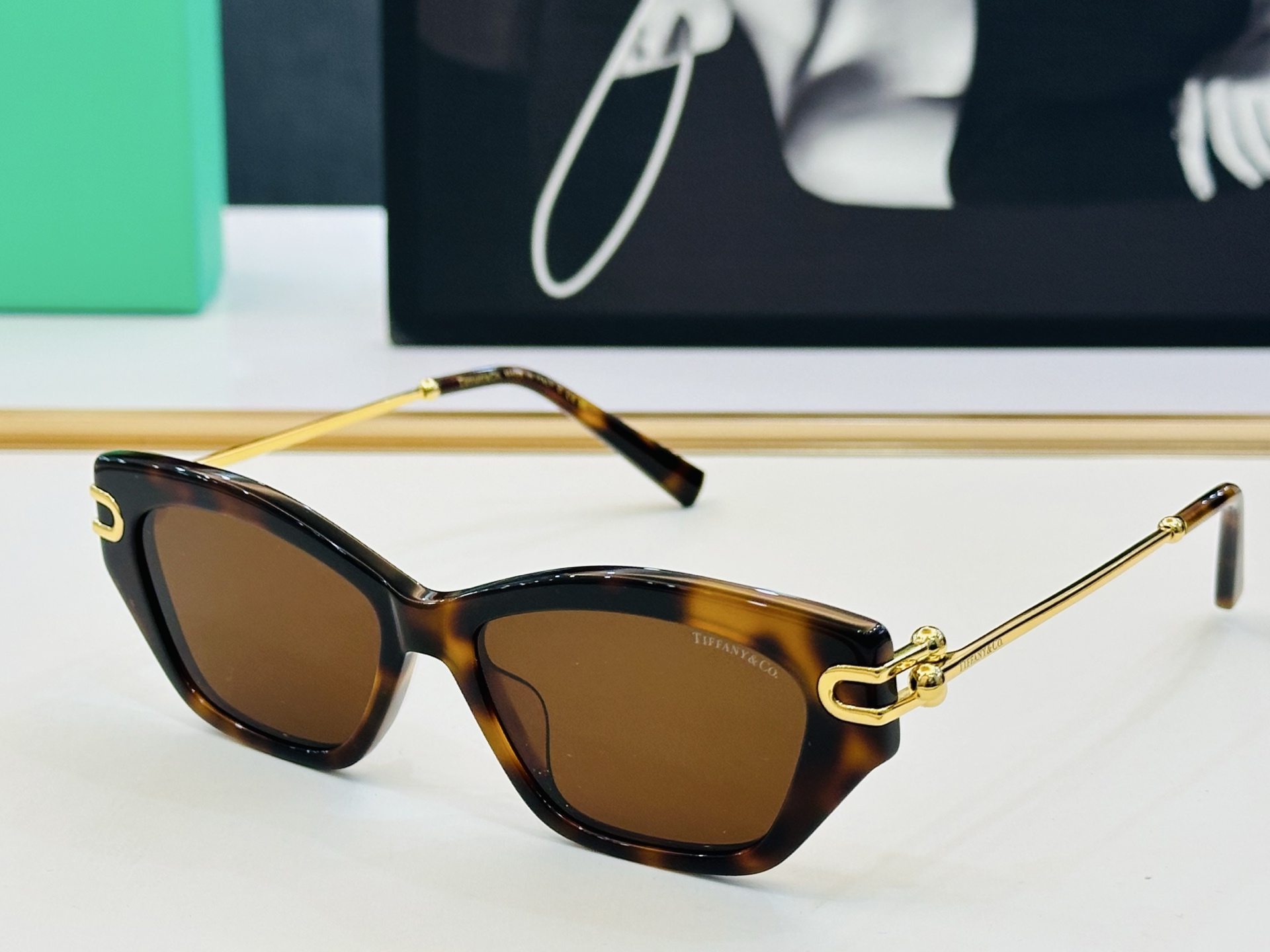 蒂芙家 Tiffany & CO. TF4231U Size：53口16-140 时尚太阳镜架 👍b多色