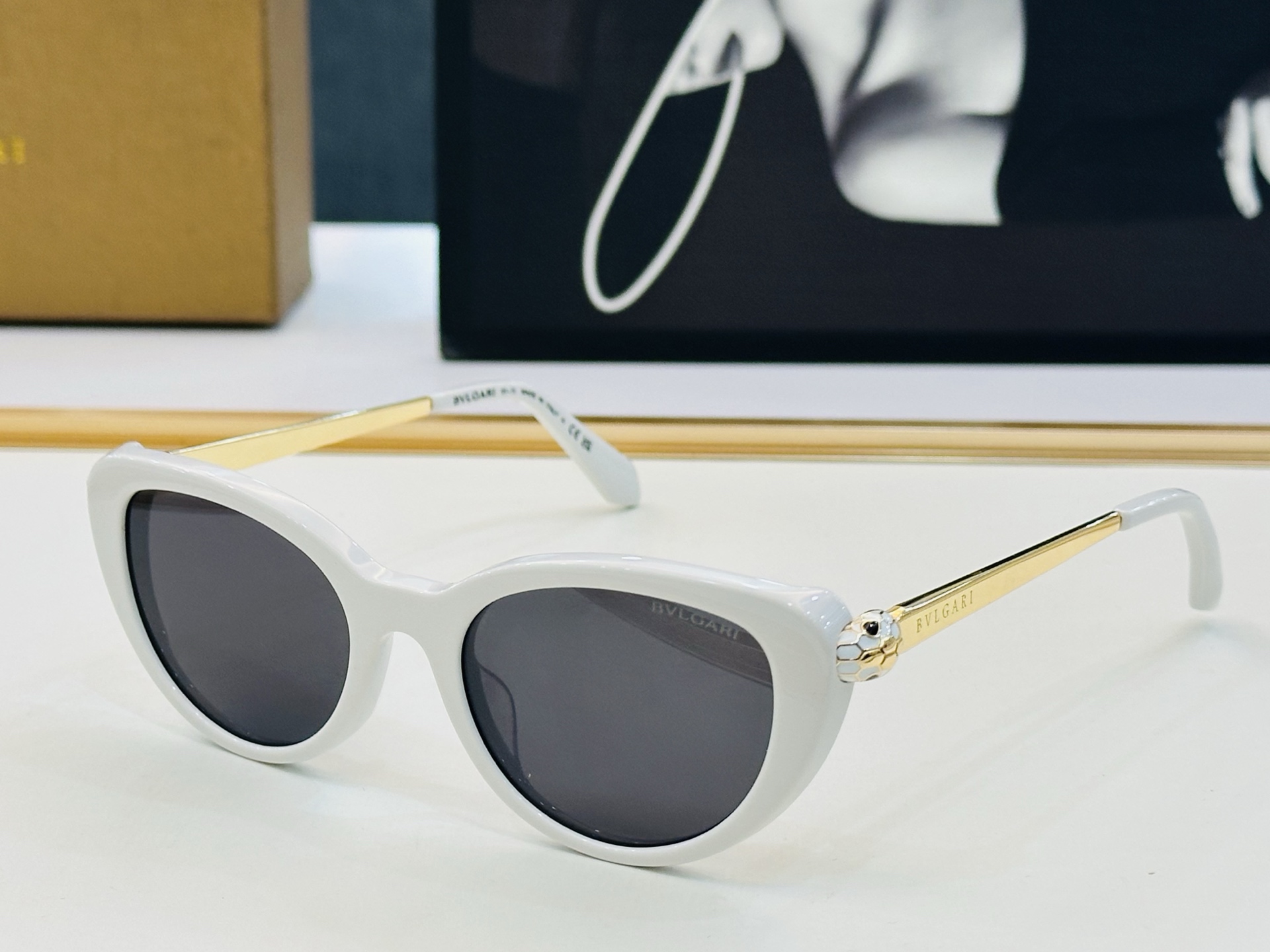 🆕款 官网同售 宝格家 BV40067 👍 Size ：50口19-140 绝对要买😎品质非常完美 C出