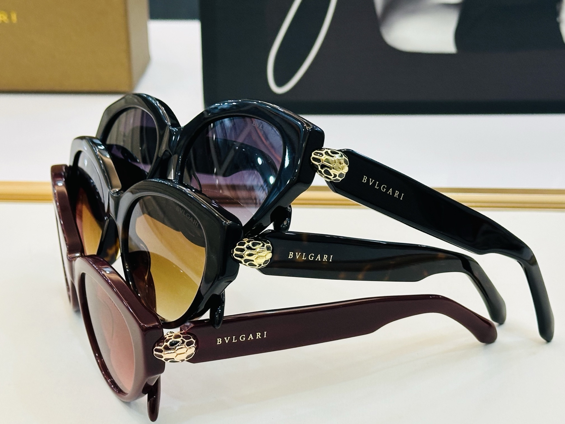 🆕款 官网同售 宝格家 BV40084U 👍 Size ：53口19-140 绝对要买😎品质非常完美 C