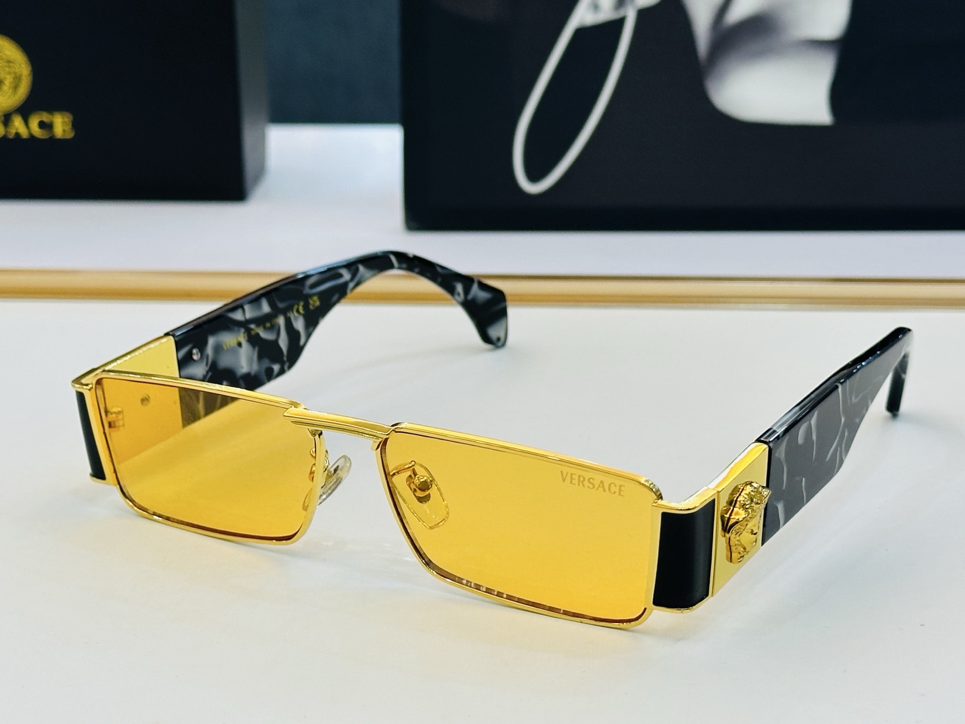 ❤️❤️范思家 VERSACE✨✨✨MODEL：VE2286 Size：57口14-145 ✨C有范